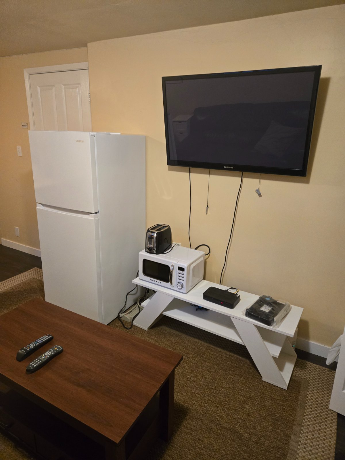 Room in Townhouse for Rent - 8400 Forest Grove Dr, Burnaby, BC 3