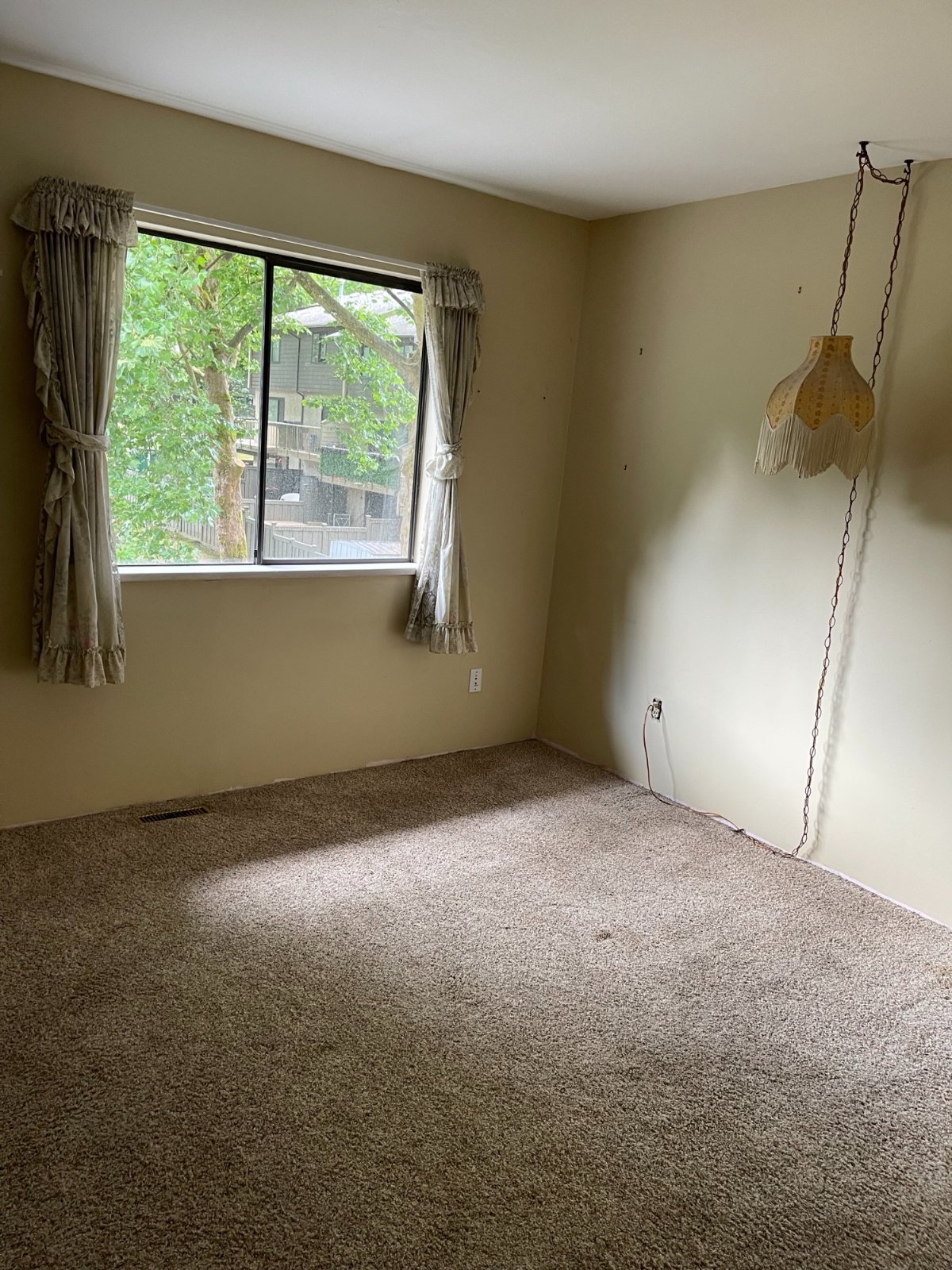 3 Bedroom Townhouse for Rent - 2915 Norman Ave, Coquitlam, BC 5