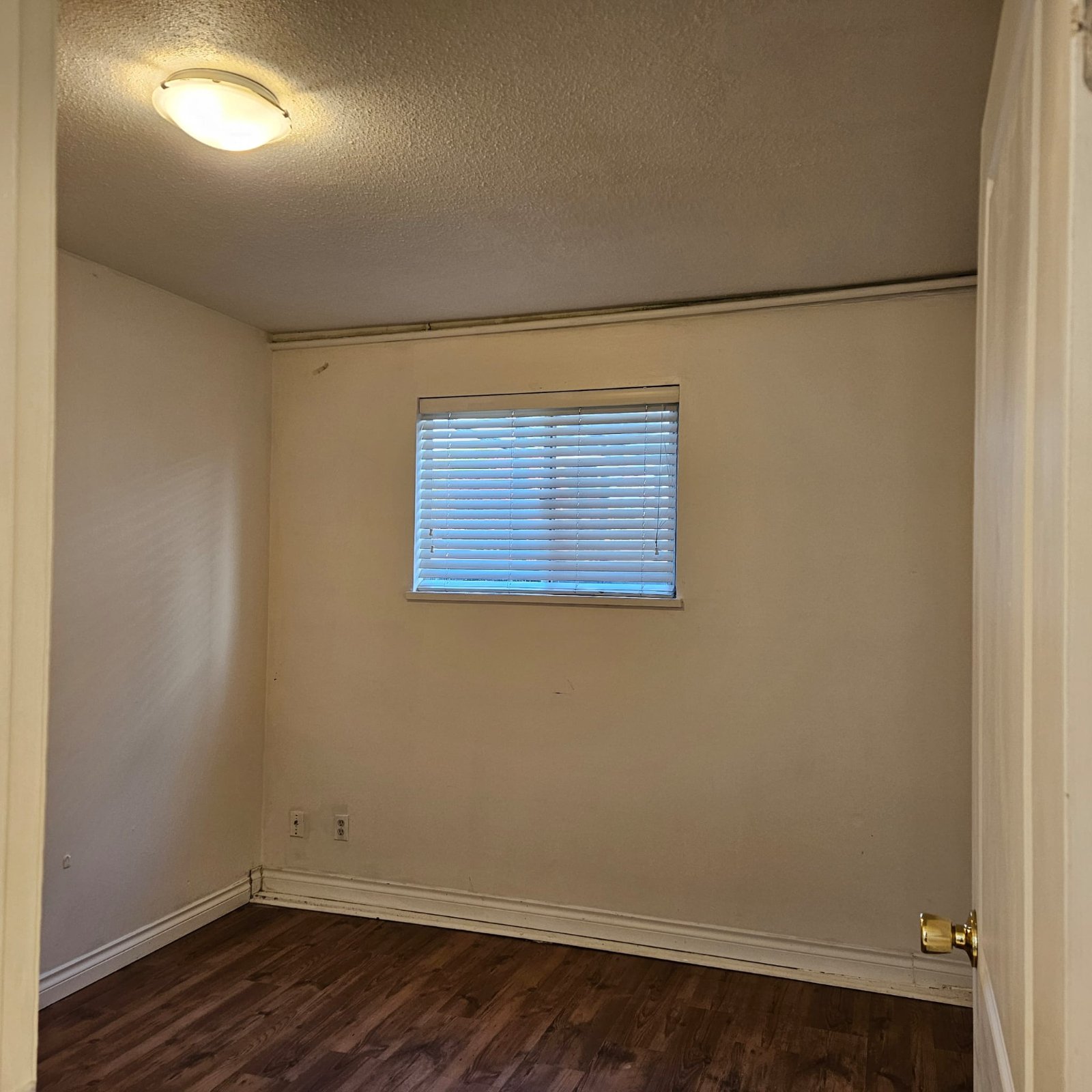 4 Bedroom Basement Suite for Rent - 4443 W 8th Ave, Vancouver, BC 5