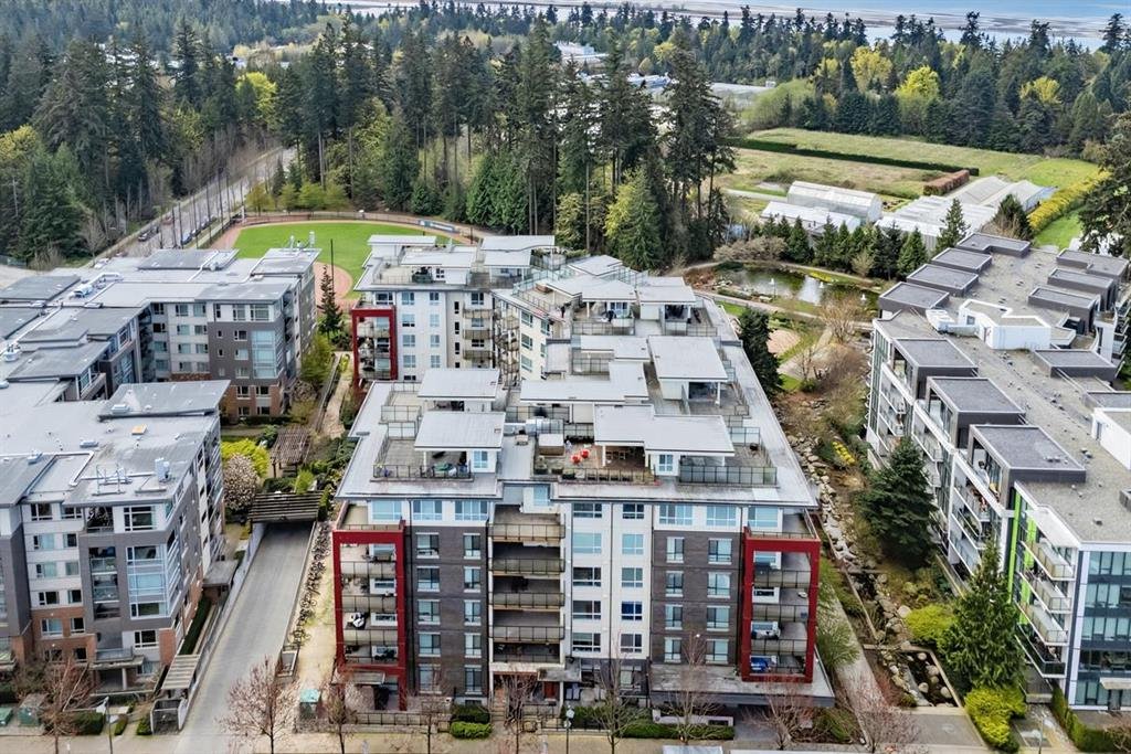 2 Bedroom Apartment for Rent - 3581 Ross Dr, Vancouver, BC 2