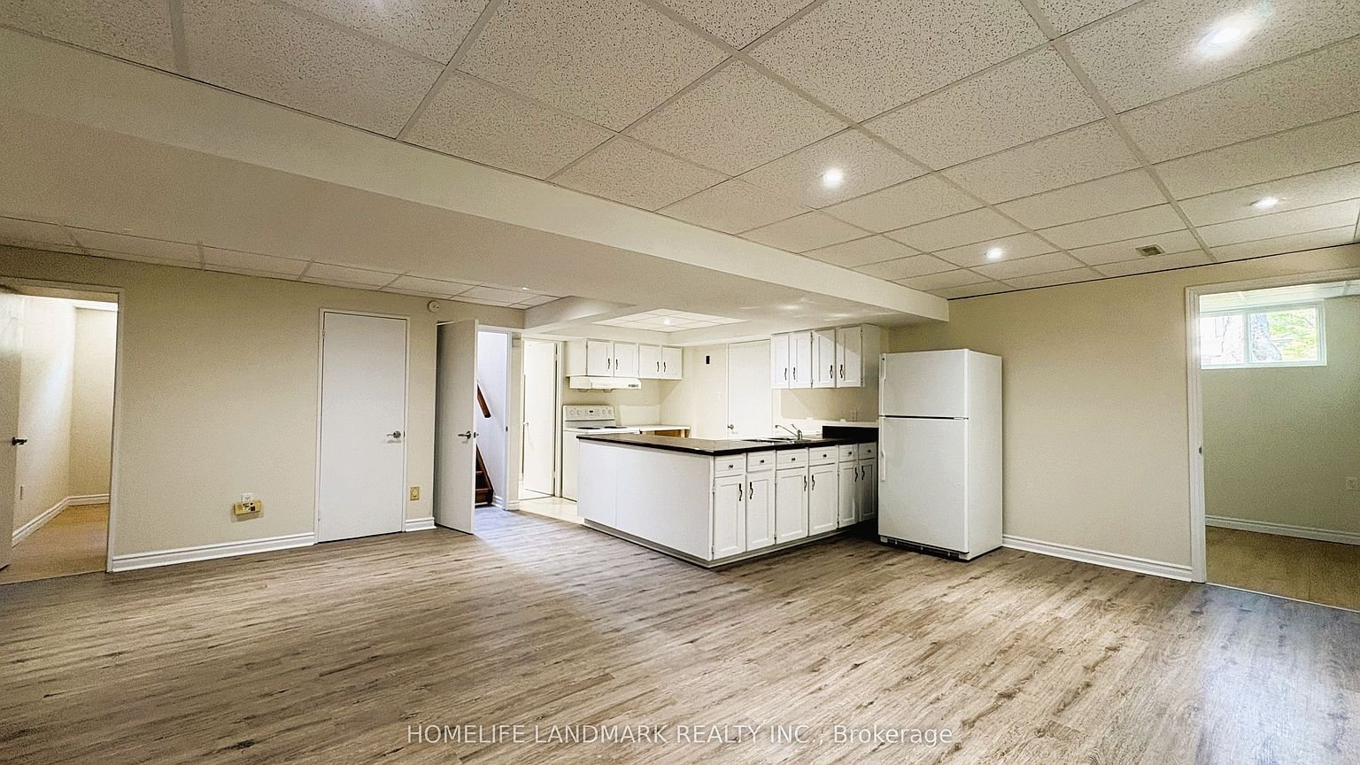 3 Bedroom House for Rent - 171 Greenfield Ave, York, ON 5