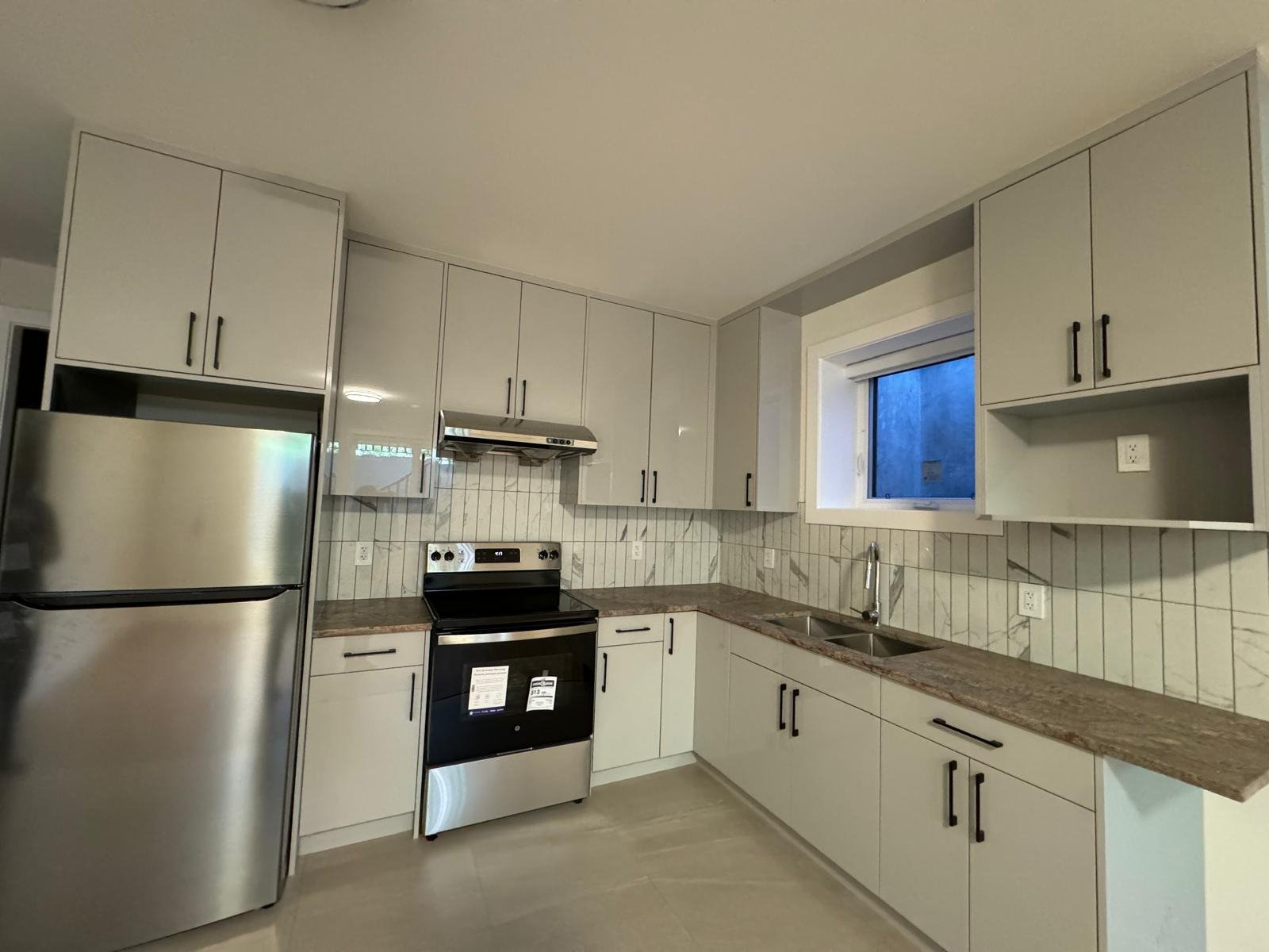 2 Bedroom House for Rent - 125A St, Surrey, BC 5