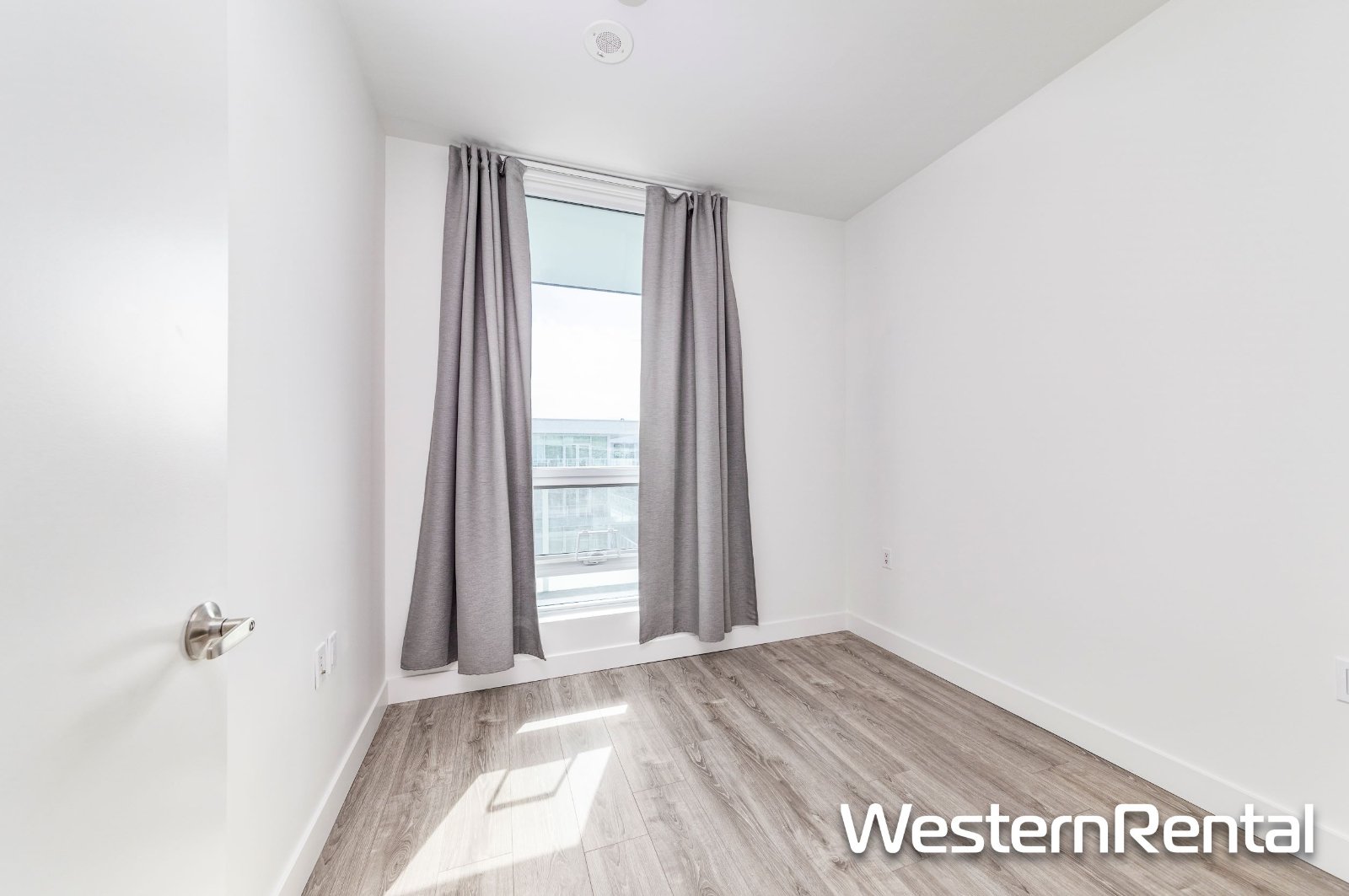 3 Bedroom Apartment for Rent - 6328 No 3 Rd, Richmond, BC 5