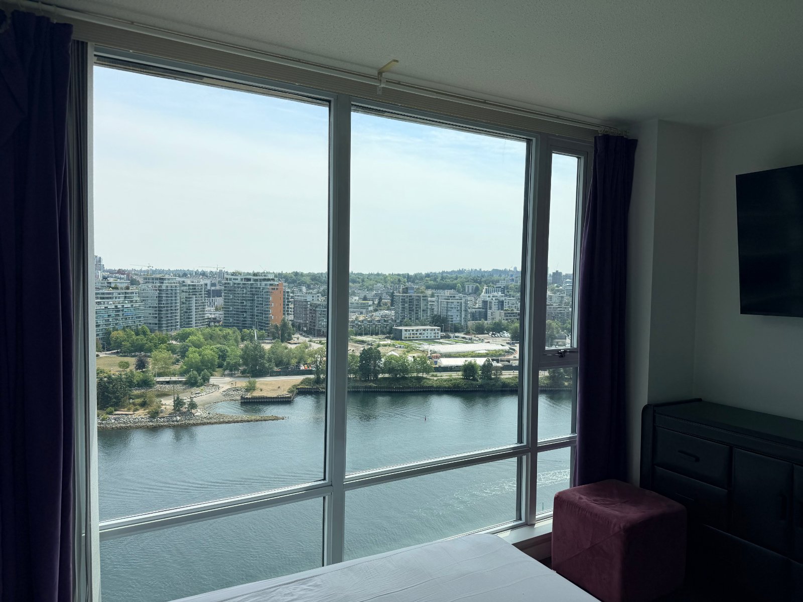 2 Bedroom Apartment for Rent - 918 Cooperage Way, Vancouver, BC 2