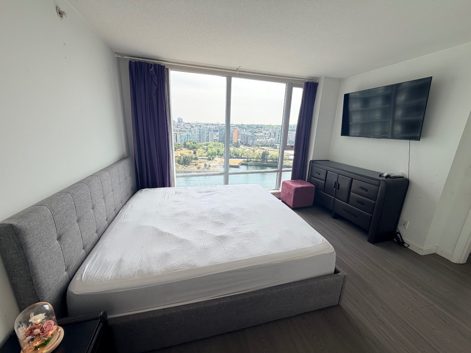 2 Bedroom Apartment for Rent - 918 Cooperage Way, Vancouver, BC 3