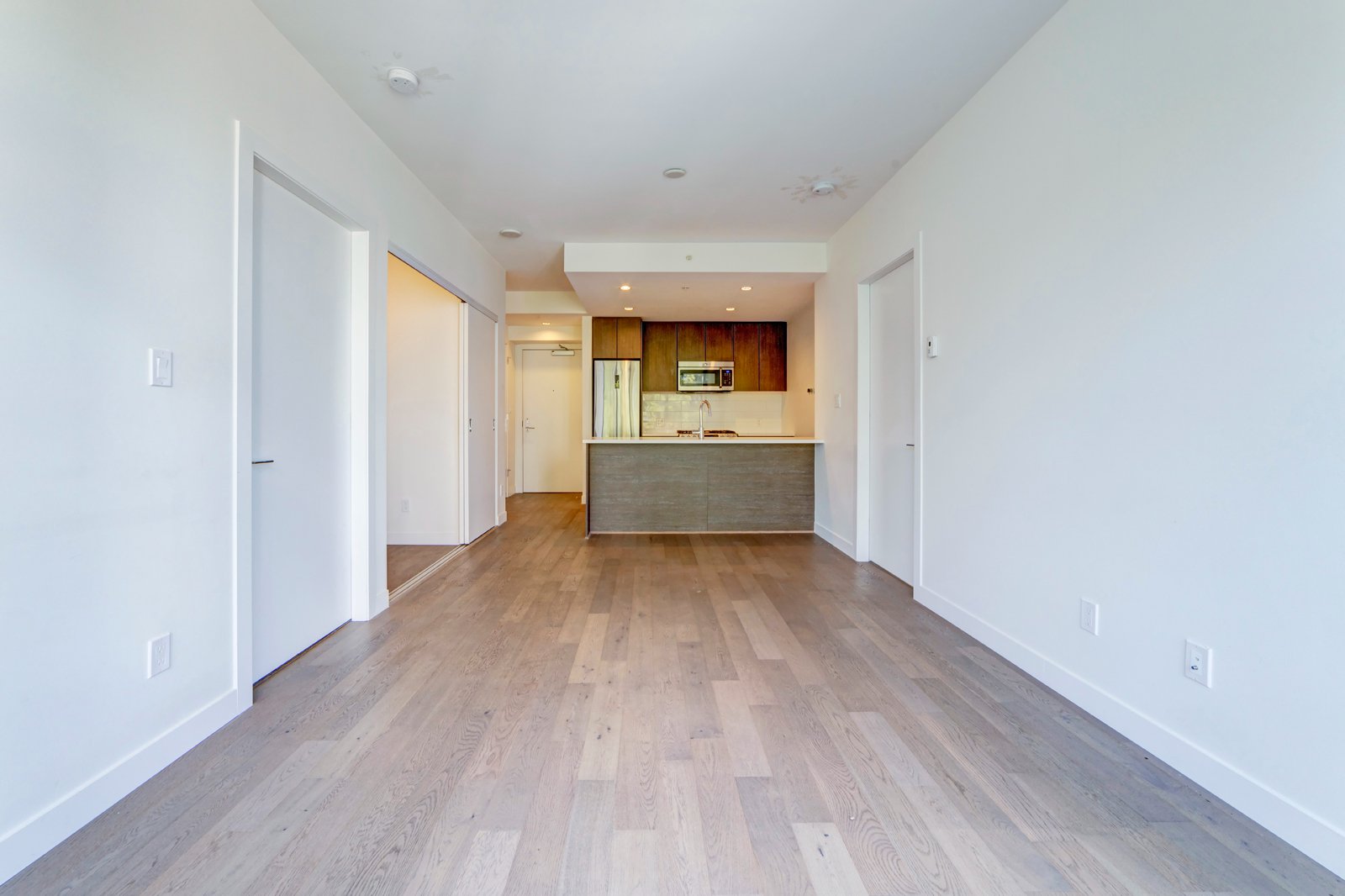 2 Bedroom Apartment for Rent - 9060 University Crescent, Burnaby, BC 3