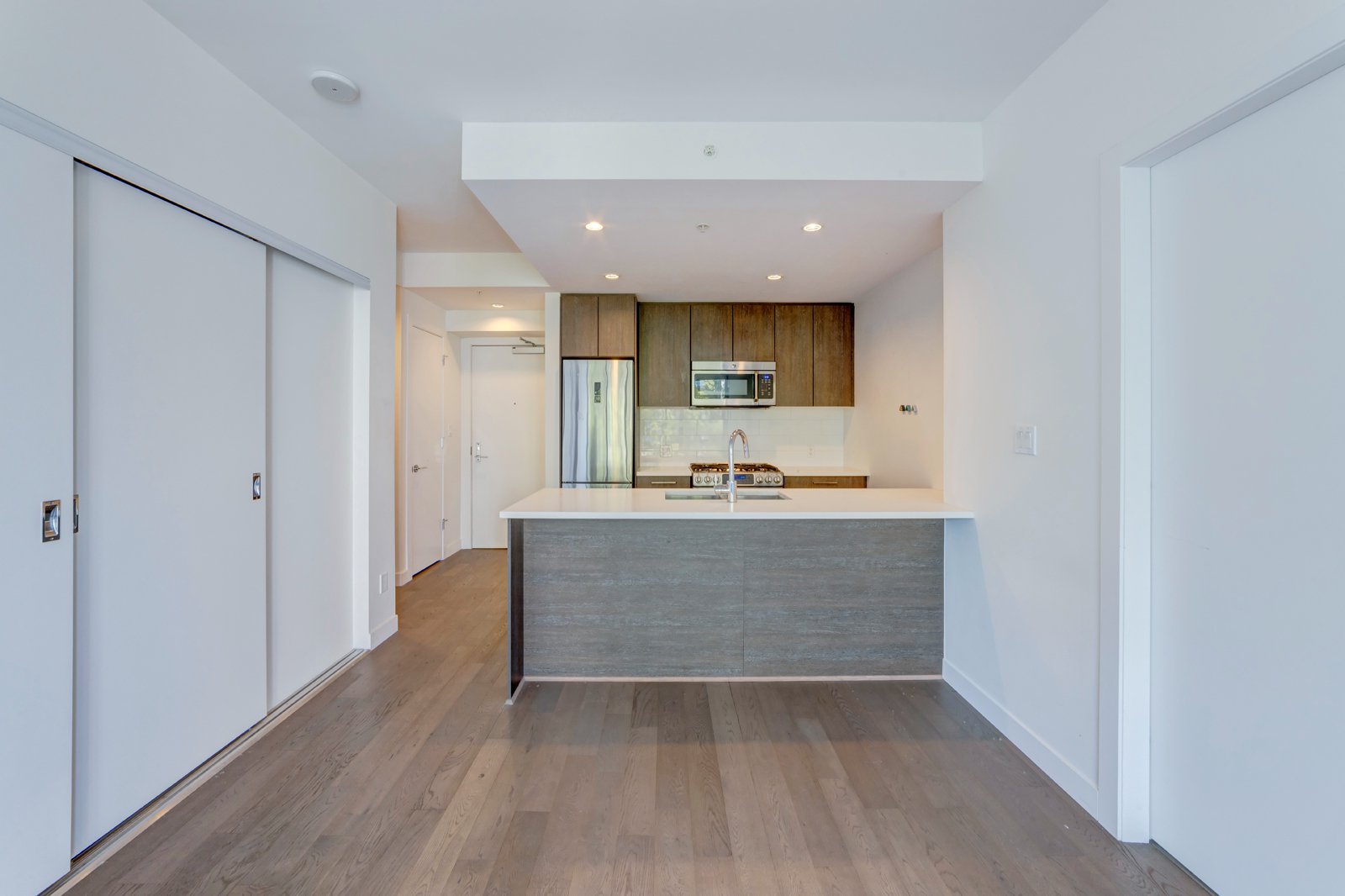 2 Bedroom Apartment for Rent - 9060 University Crescent, Burnaby, BC 2