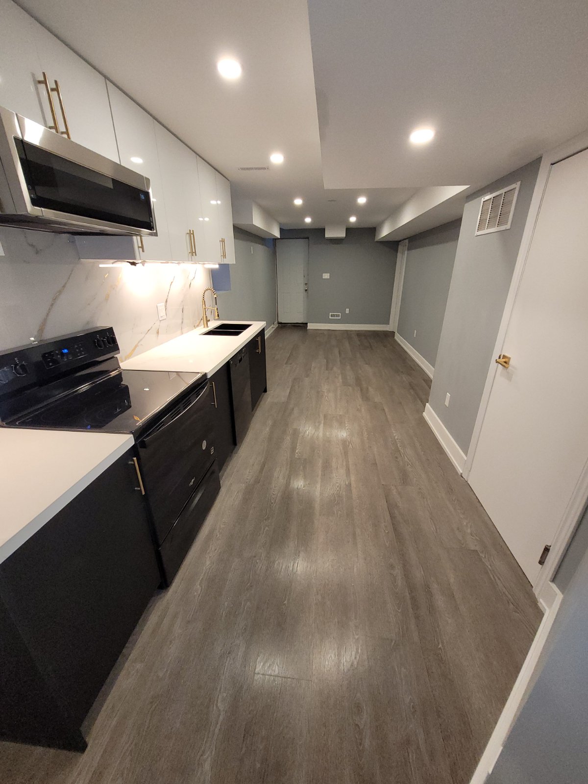 2 Bedroom Private Suite for Rent - Appleaire Cres, Brampton, ON 2