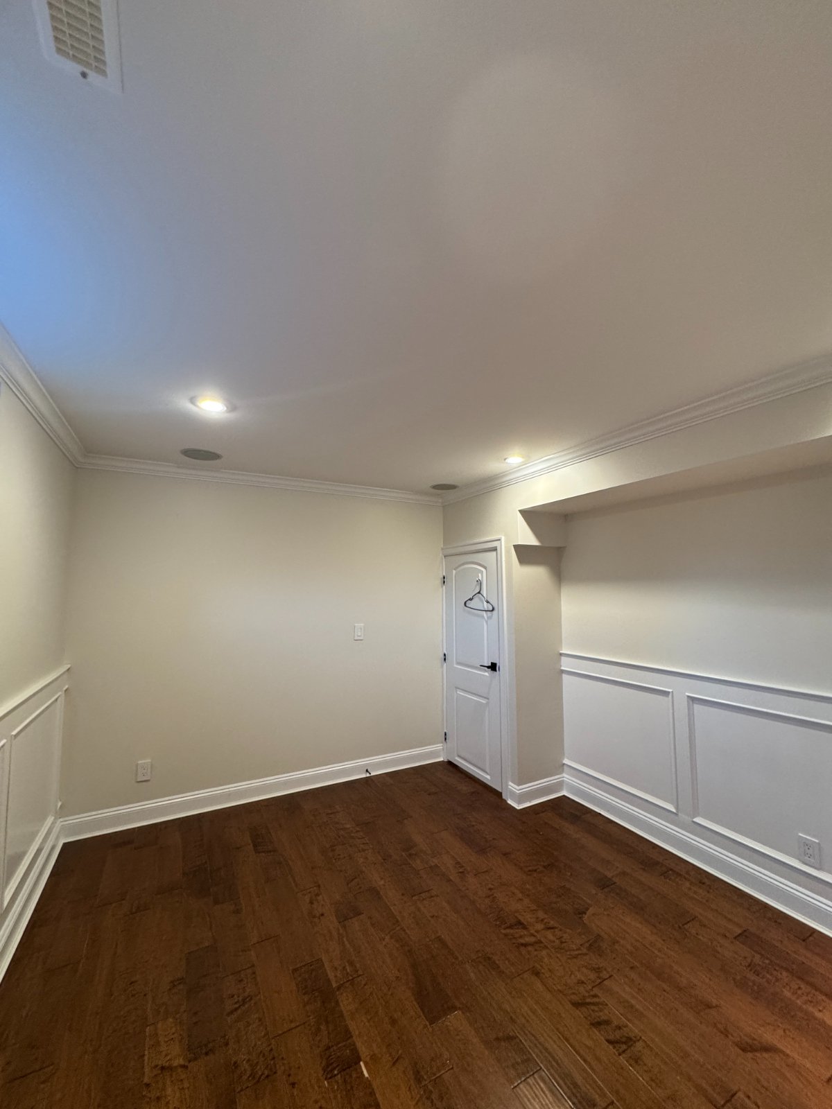 2 Bedroom Basement Suite for Rent - 6582 Grant St Burnaby, Burnaby, BC 5