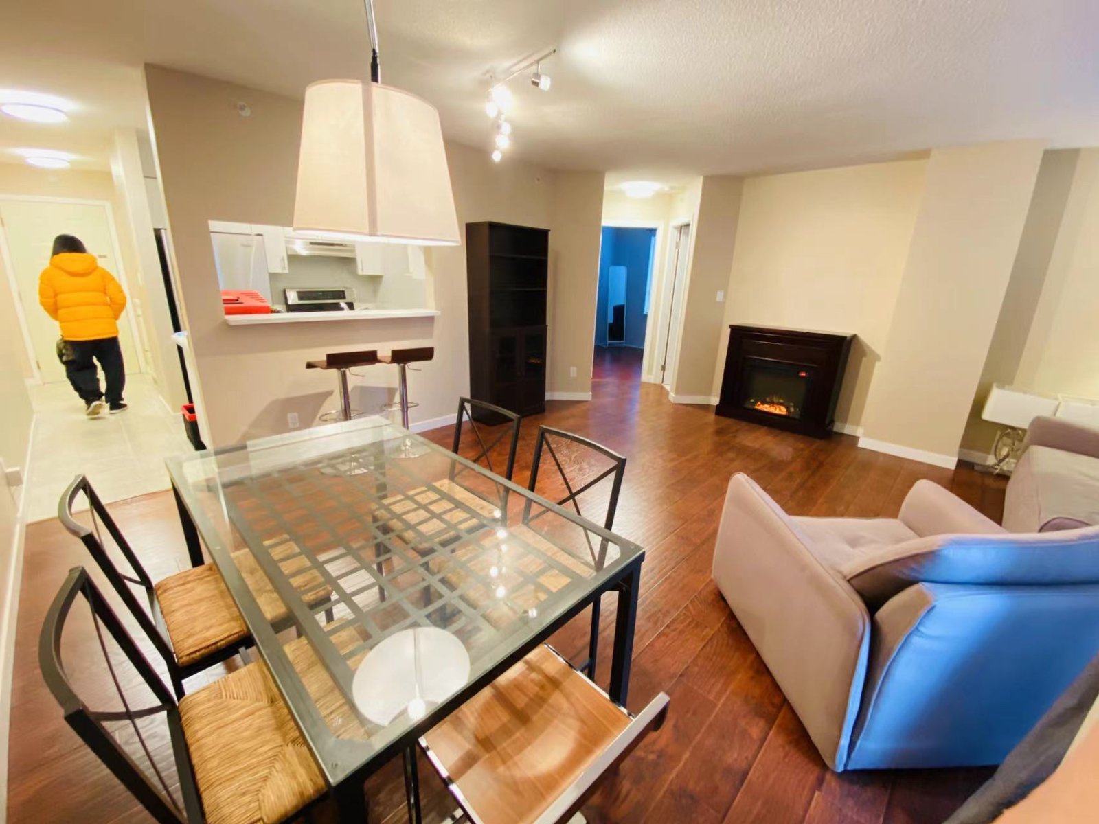 2 Bedroom Apartment for Rent - 3489 Ascot Place, Vancouver, BC 2