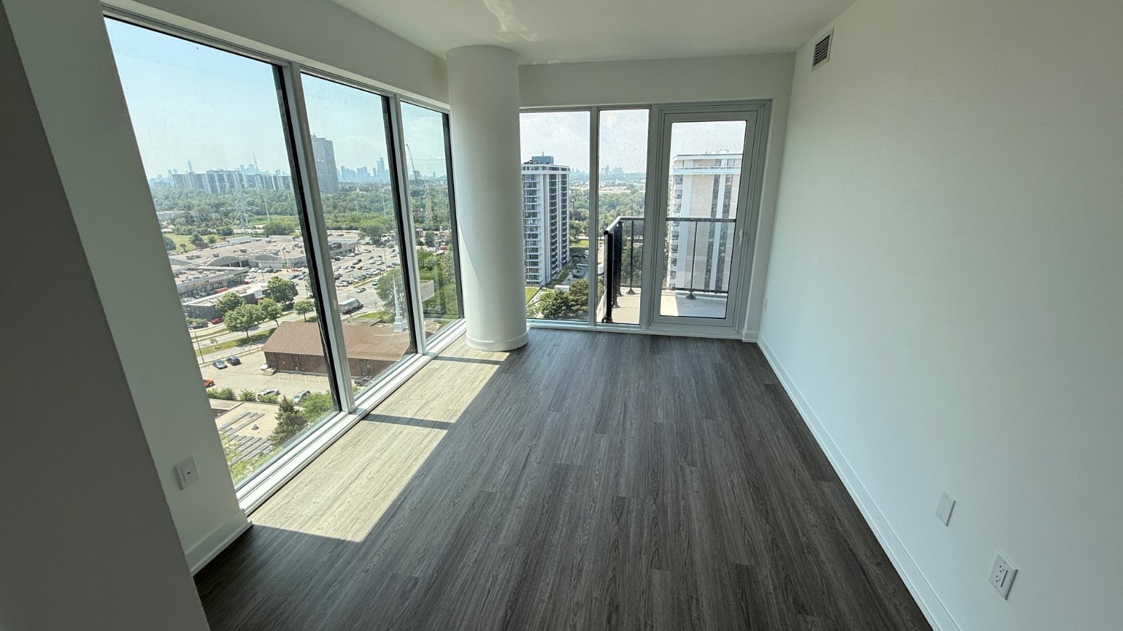 2 Bedroom Apartment for Rent - 15 David Salomon Dr, York, ON 2