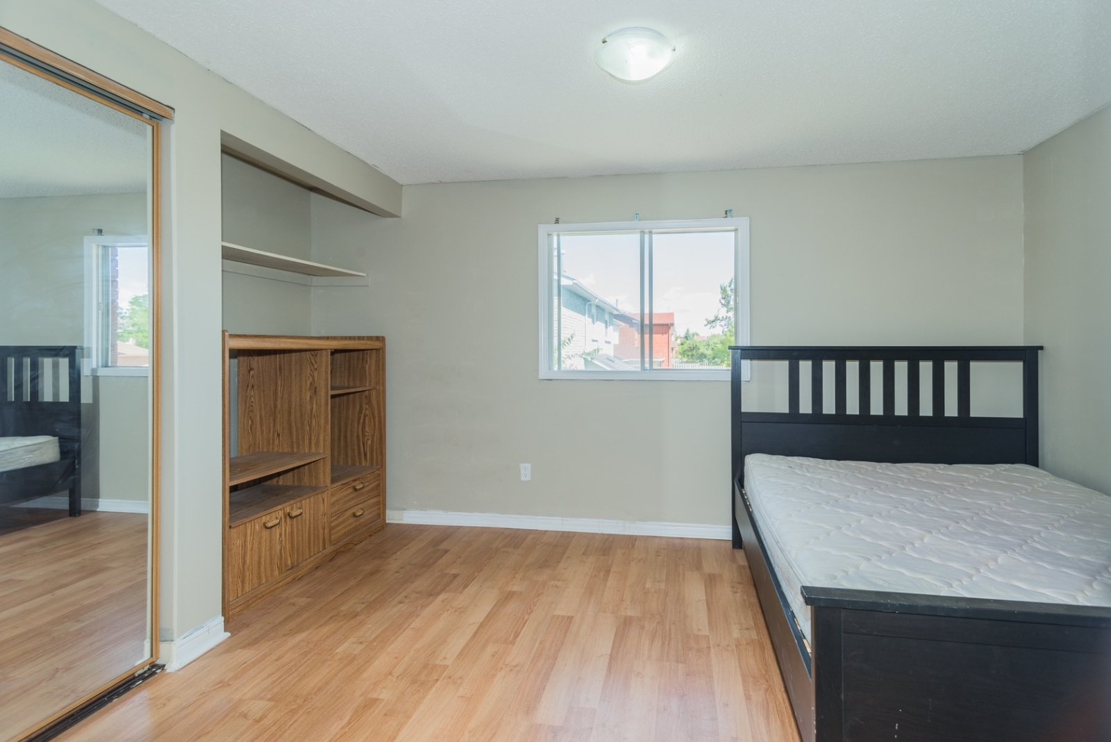 5 Bedroom Private Suite for Rent - Ellesmere Rd, Scarborough, ON 3