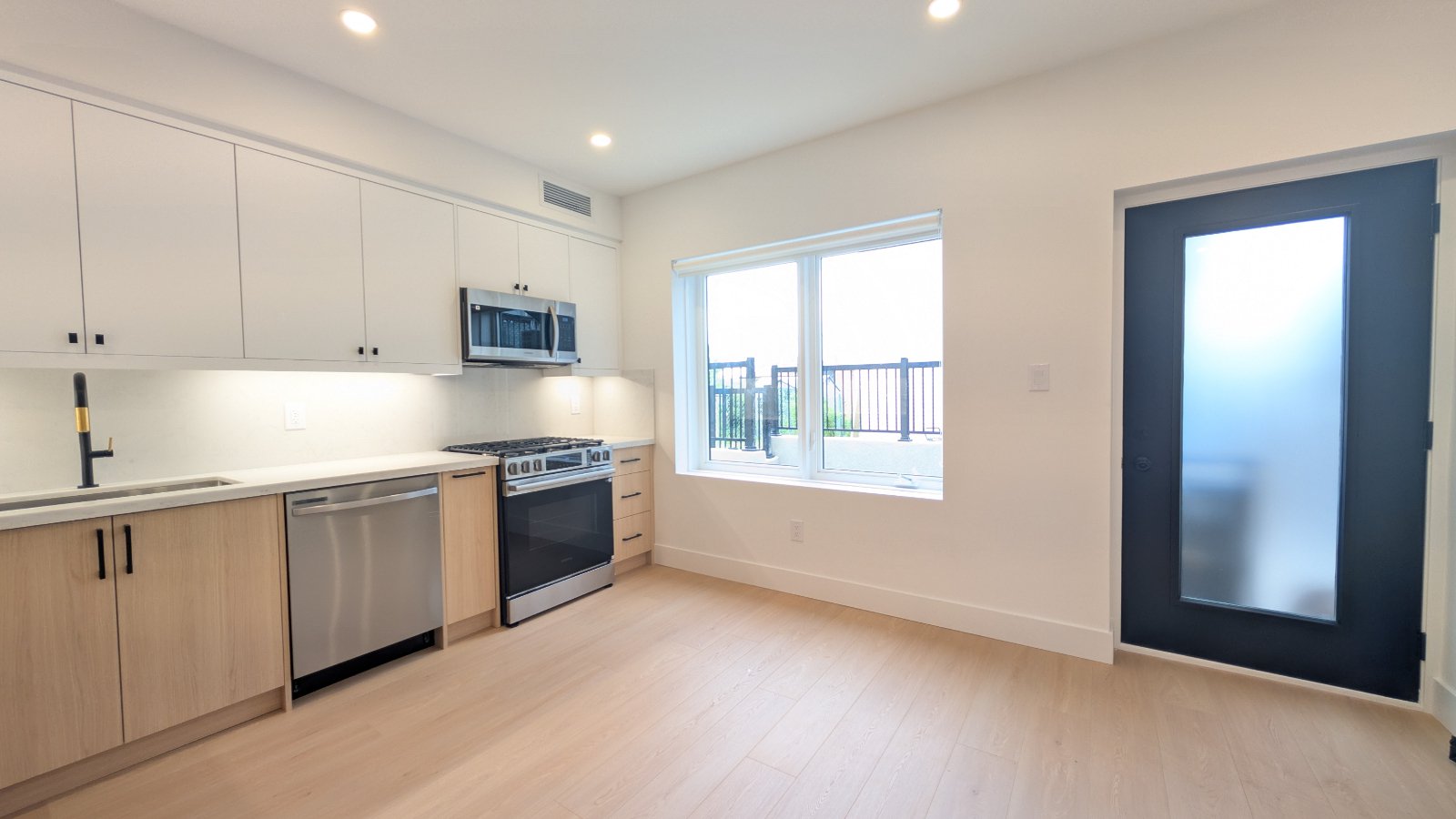 3 Bedroom Apartment for Rent - 6 Kirknewton Rd, York, ON 2