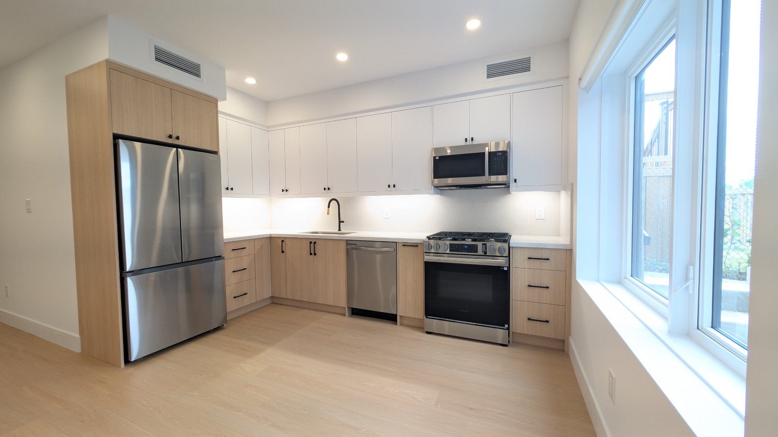 3 Bedroom Apartment for Rent - 6 Kirknewton Rd, York, ON 3