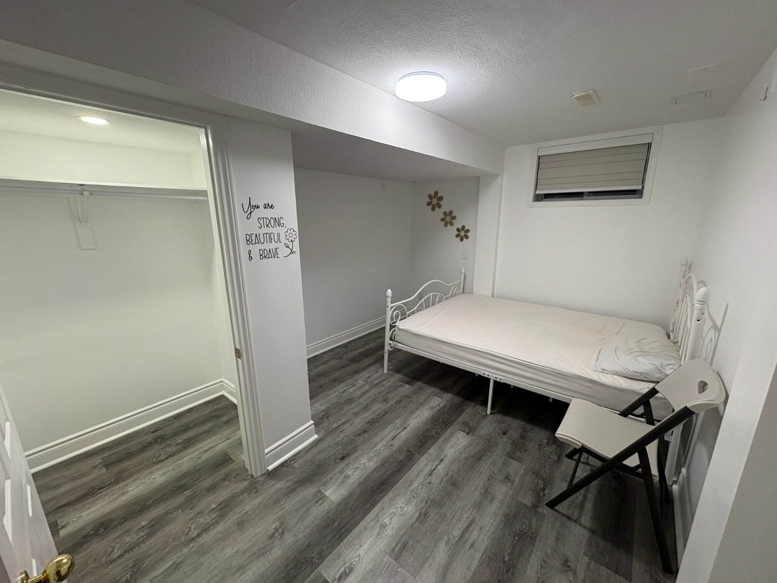 Room in House for Rent - Susan Cres, Kitchener, ON 2