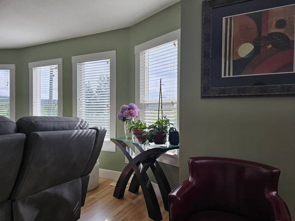 4 Bedroom House for Rent - E Columbia St, New Westminster, BC 5