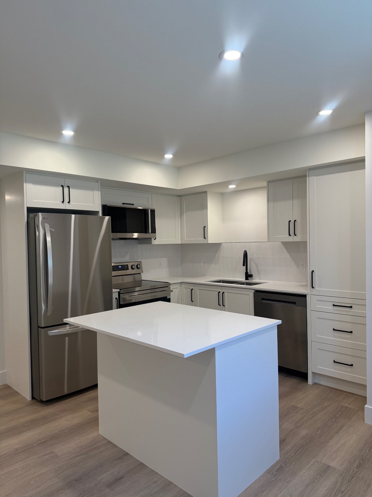 2 Bedroom Private Suite for Rent - 7499 198B St, Langley Twp, BC 2