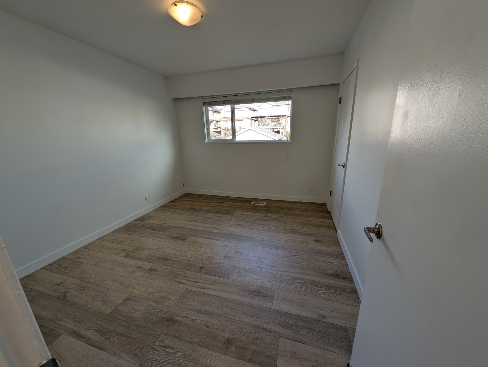 3 Bedroom Apartment for Rent - 5778 Main St, Vancouver, BC 3