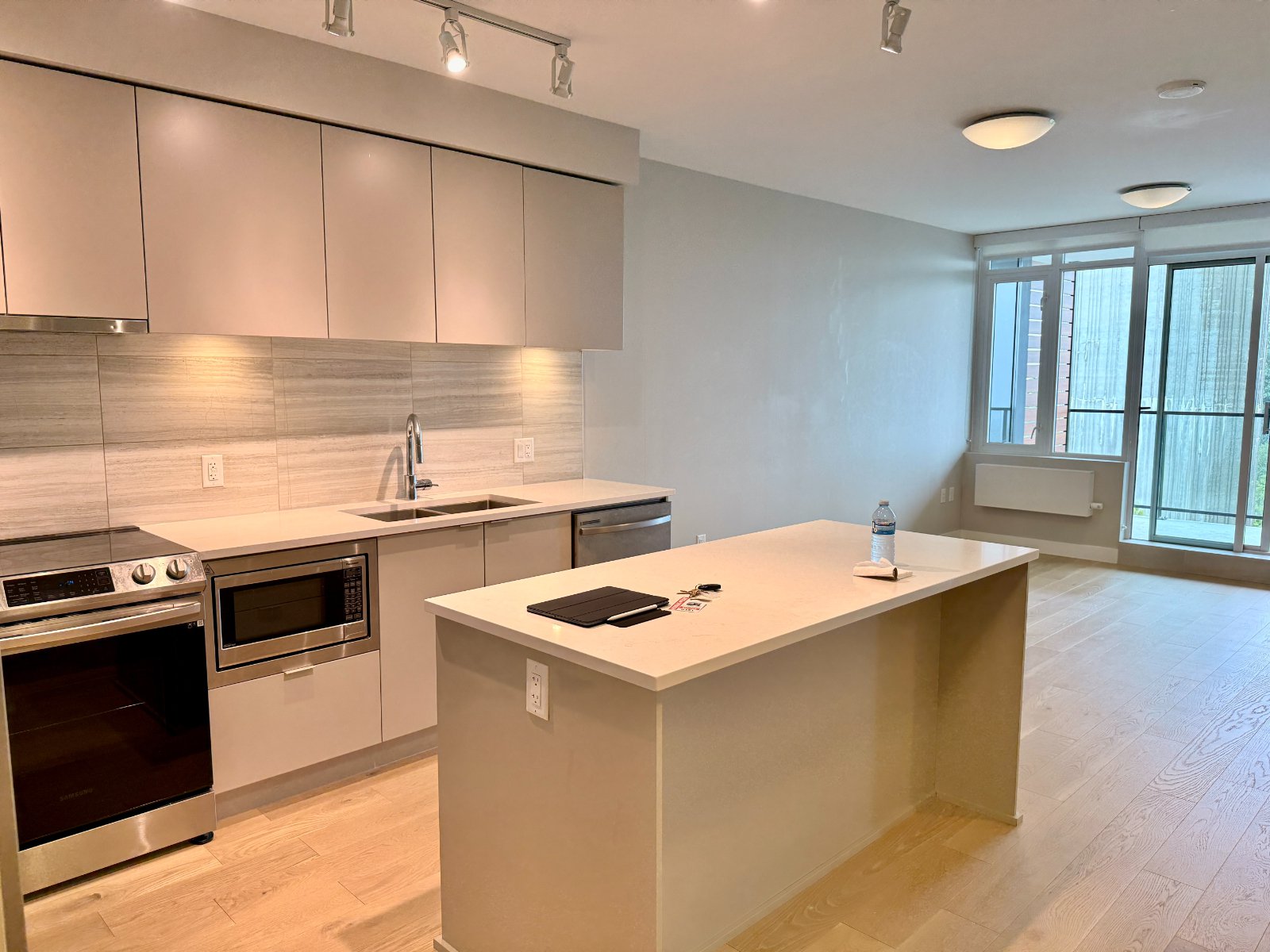 2 Bedroom Apartment for Rent - 8725 University Cres, Burnaby, BC 2