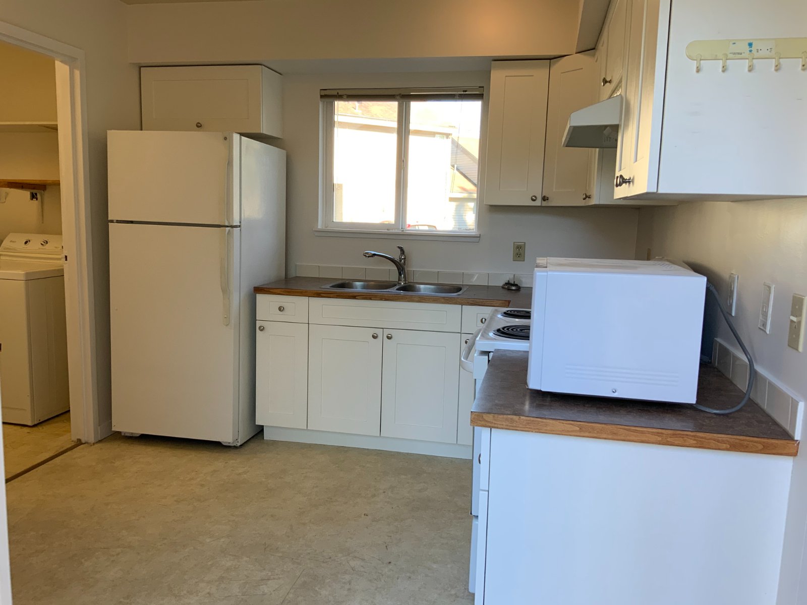 2 Bedroom Townhouse for Rent - 6083 Greenside Dr W, Surrey, BC 4