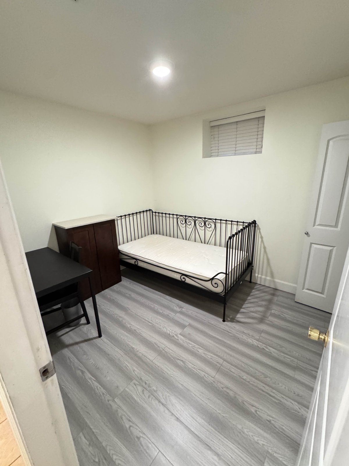Room in House for Rent - 3361 Wellington Ave, Vancouver, BC 3