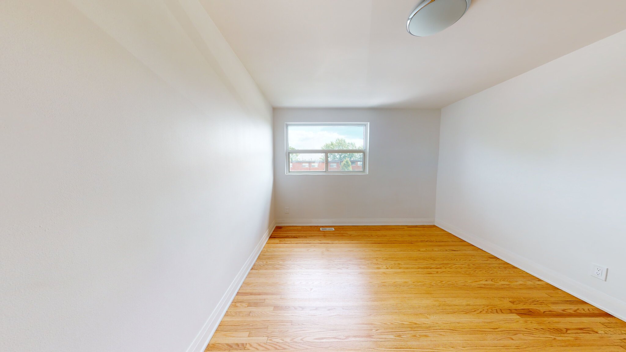 2 Bedroom Apartment for Rent - 1259-1275 Brant St, Burlington, ON 3