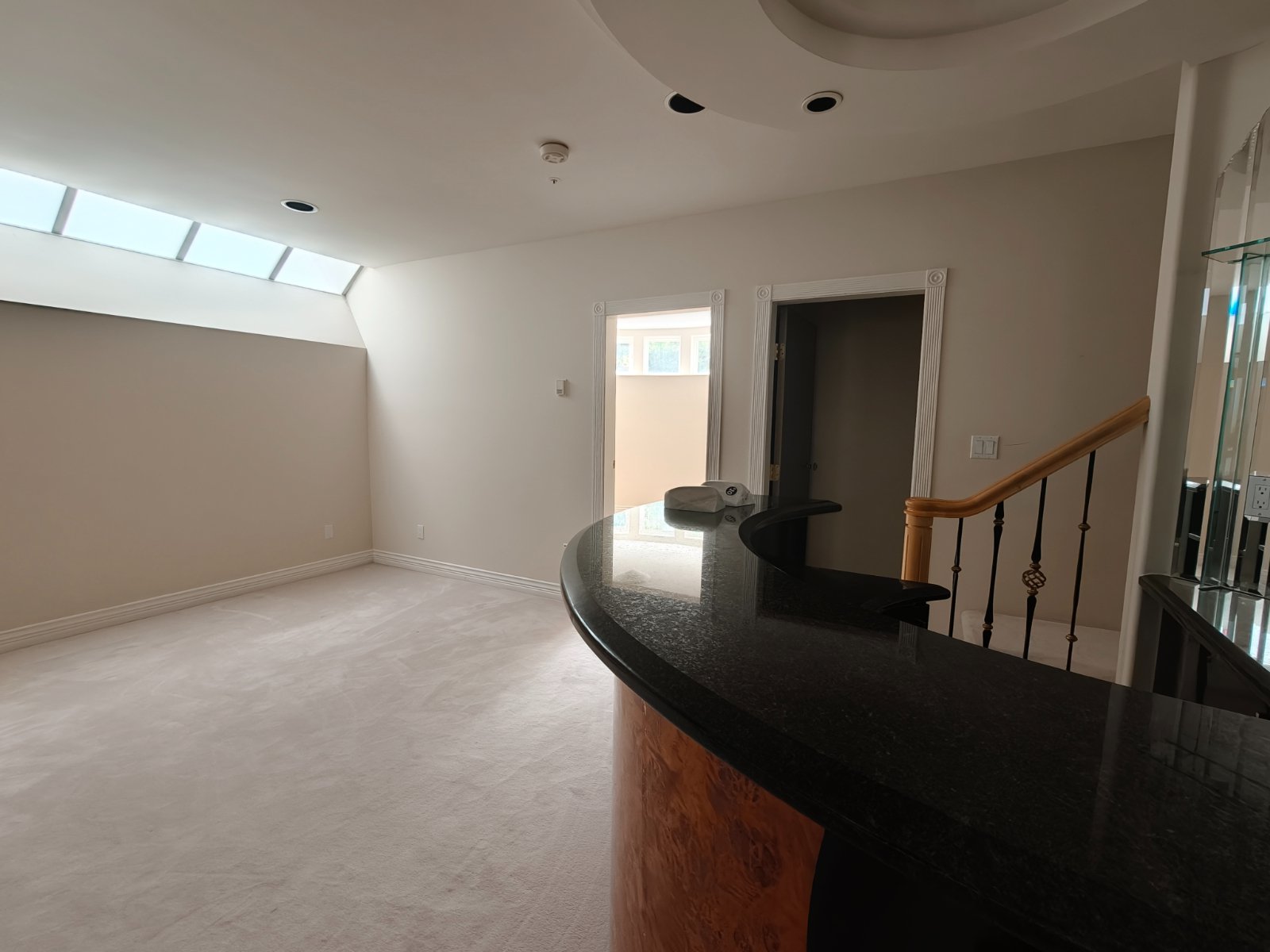 5 Bedroom House for Rent - 1463 W 57th Ave, Vancouver, BC 4
