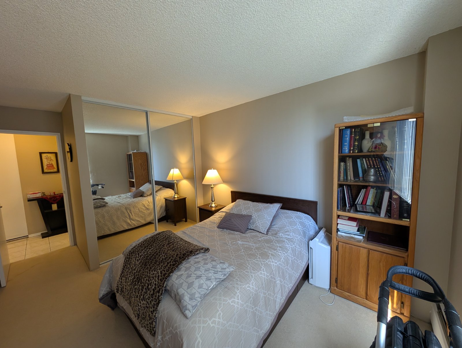 2 Bedroom Apartment for Rent - 2020 Fullerton Ave, North Vancouver, BC 5