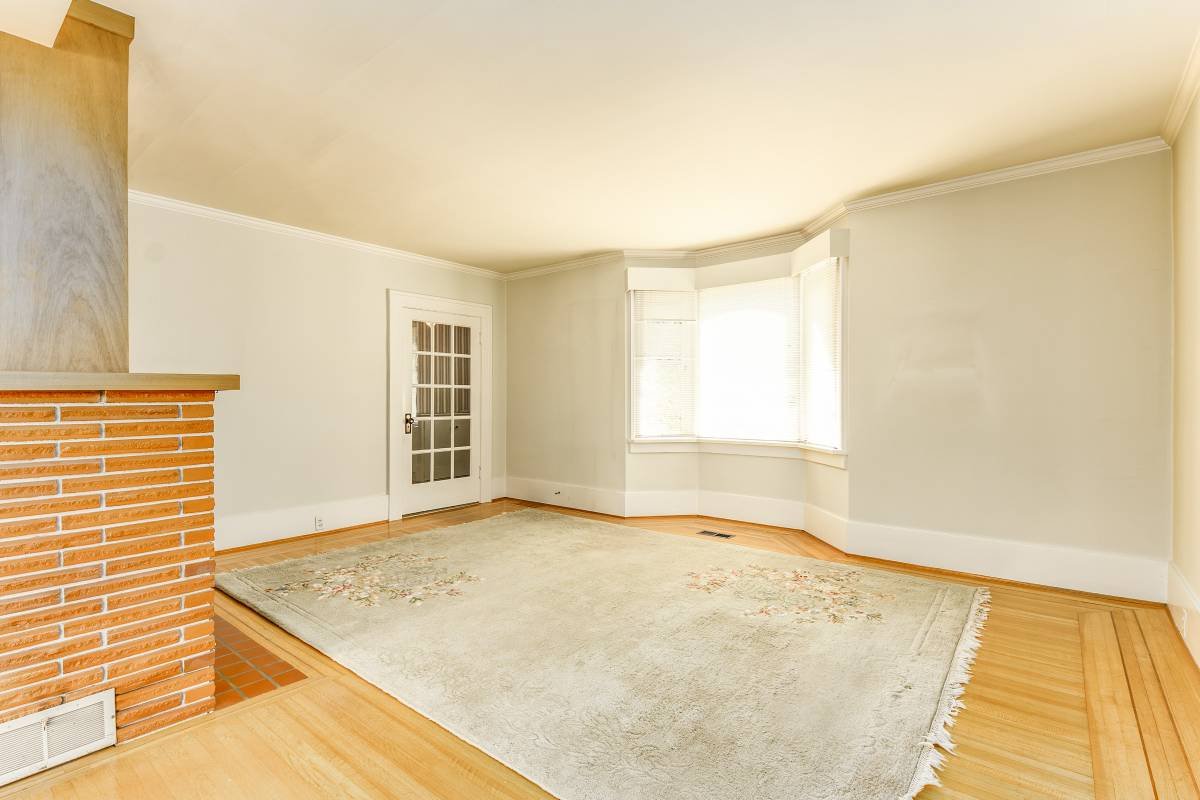 4 Bedroom House for Rent - 1969 W 43rd Ave, Vancouver, BC 5