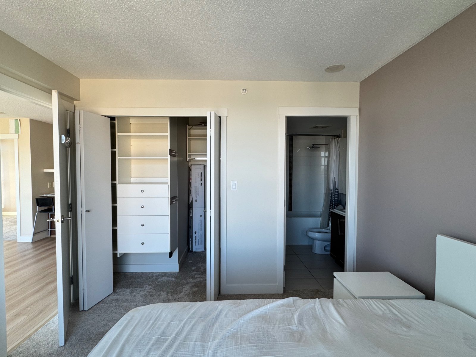 Room in Apartment for Rent - 8068 Westminster Highway, Richmond, BC 4