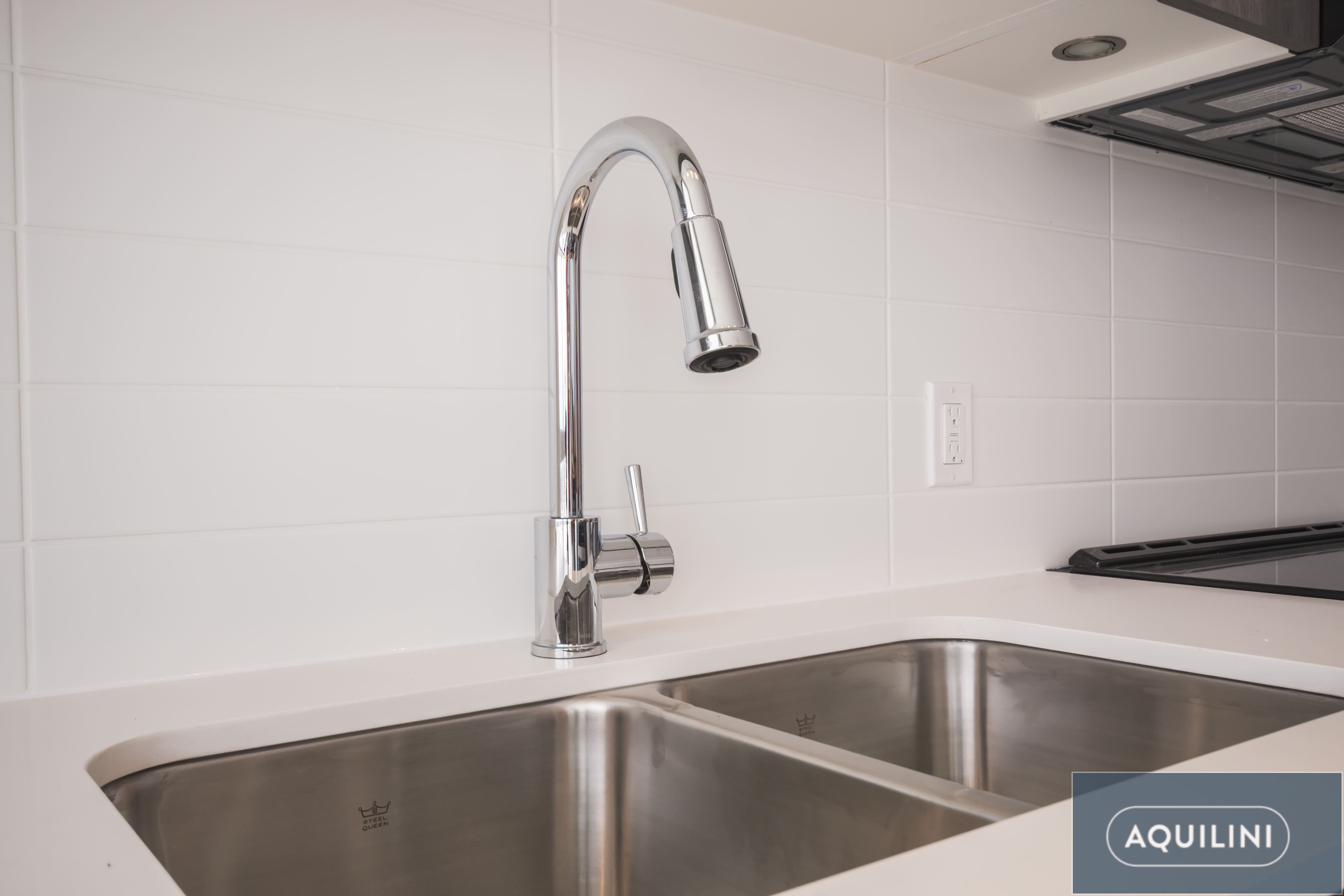 Studio Apartment for Rent - 685 Pacific Blvd, Vancouver, BC 4