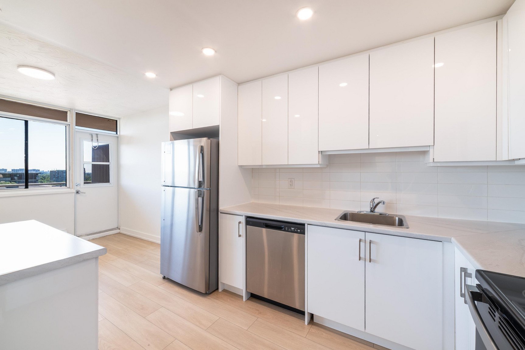 2 Bedroom Apartment for Rent - 2220-2222 Weston Road, Toronto, ON 2