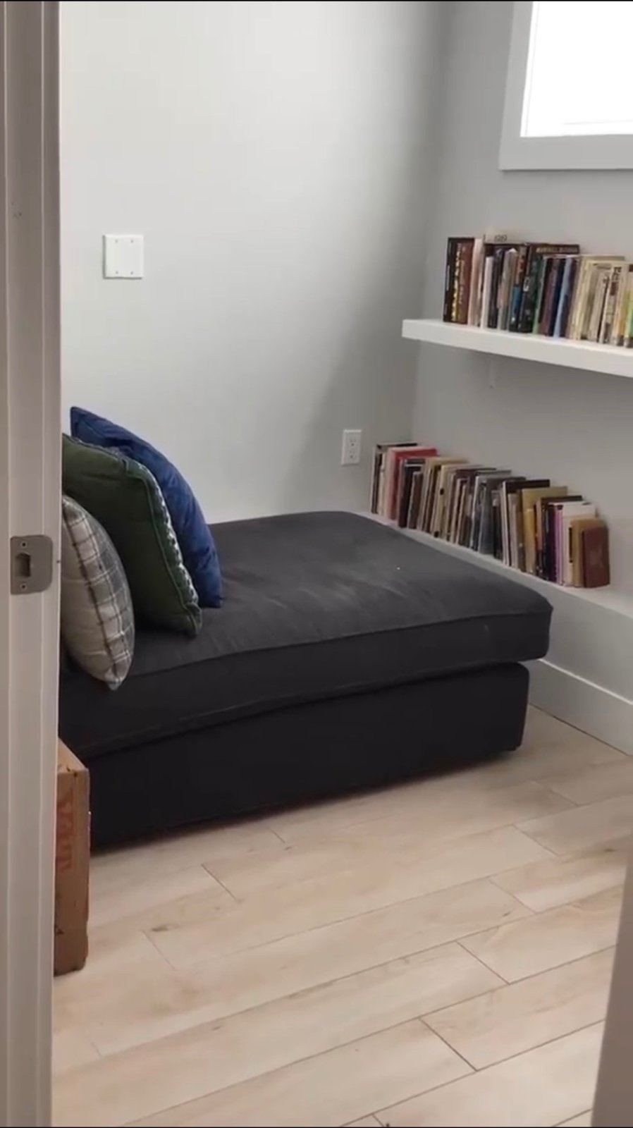 2 Bedroom House for Rent - 3604 E Georgia St, Vancouver, BC 5