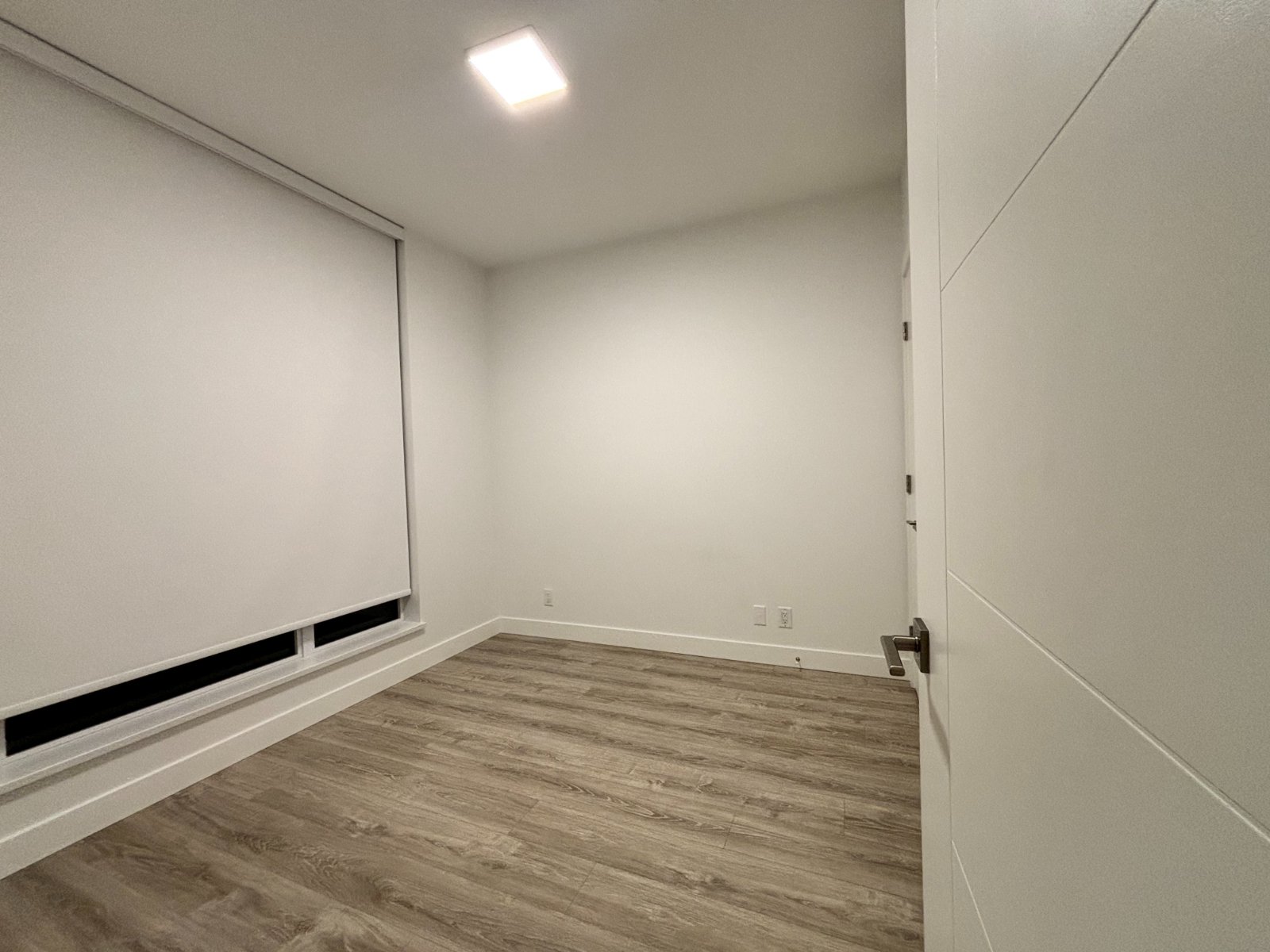 3 Bedroom Apartment for Rent - 6511 Sussex Ave, Burnaby, BC 4