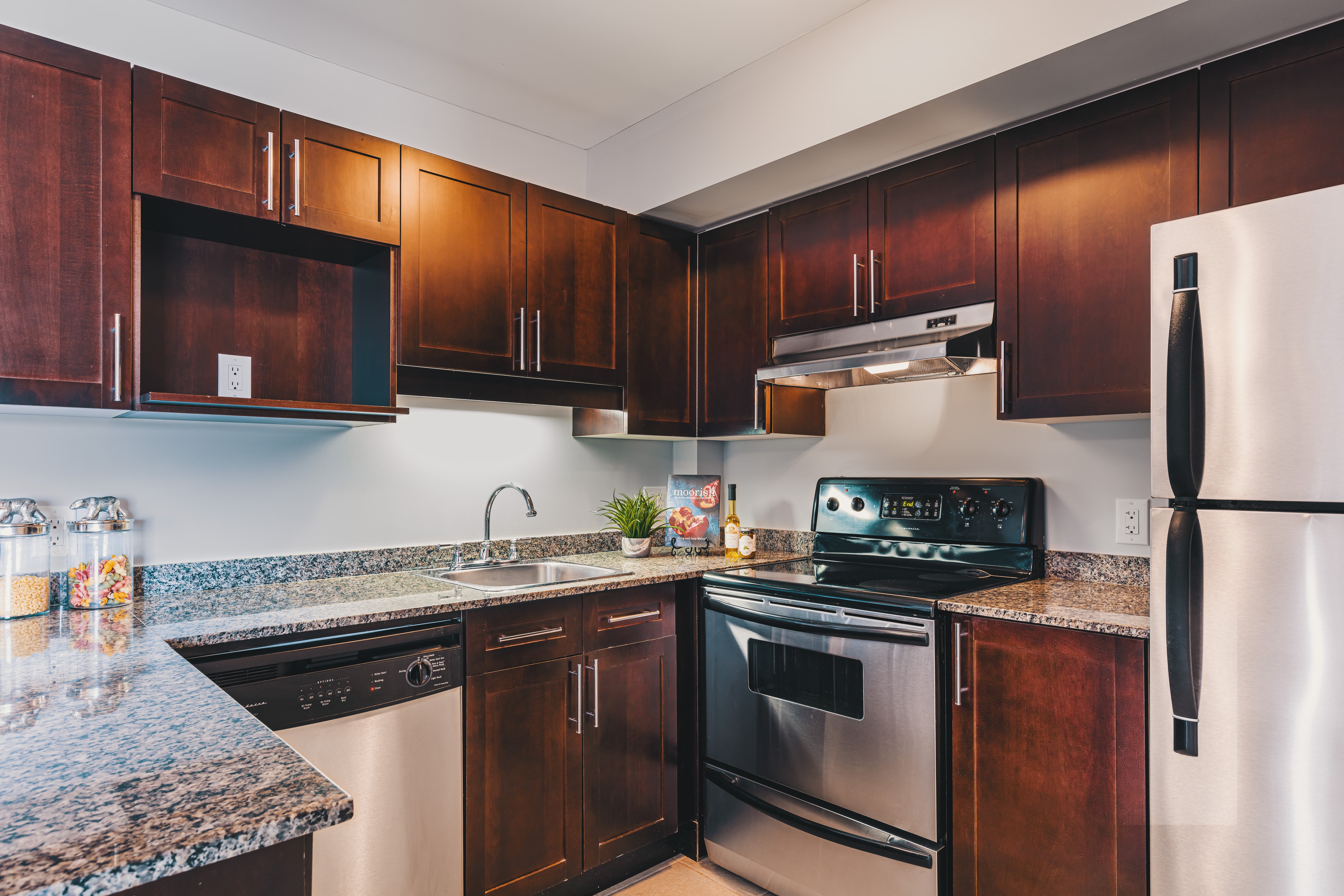 2 Bedroom Apartment for Rent - 17 Aberdeen Street, Ottawa, ON 4