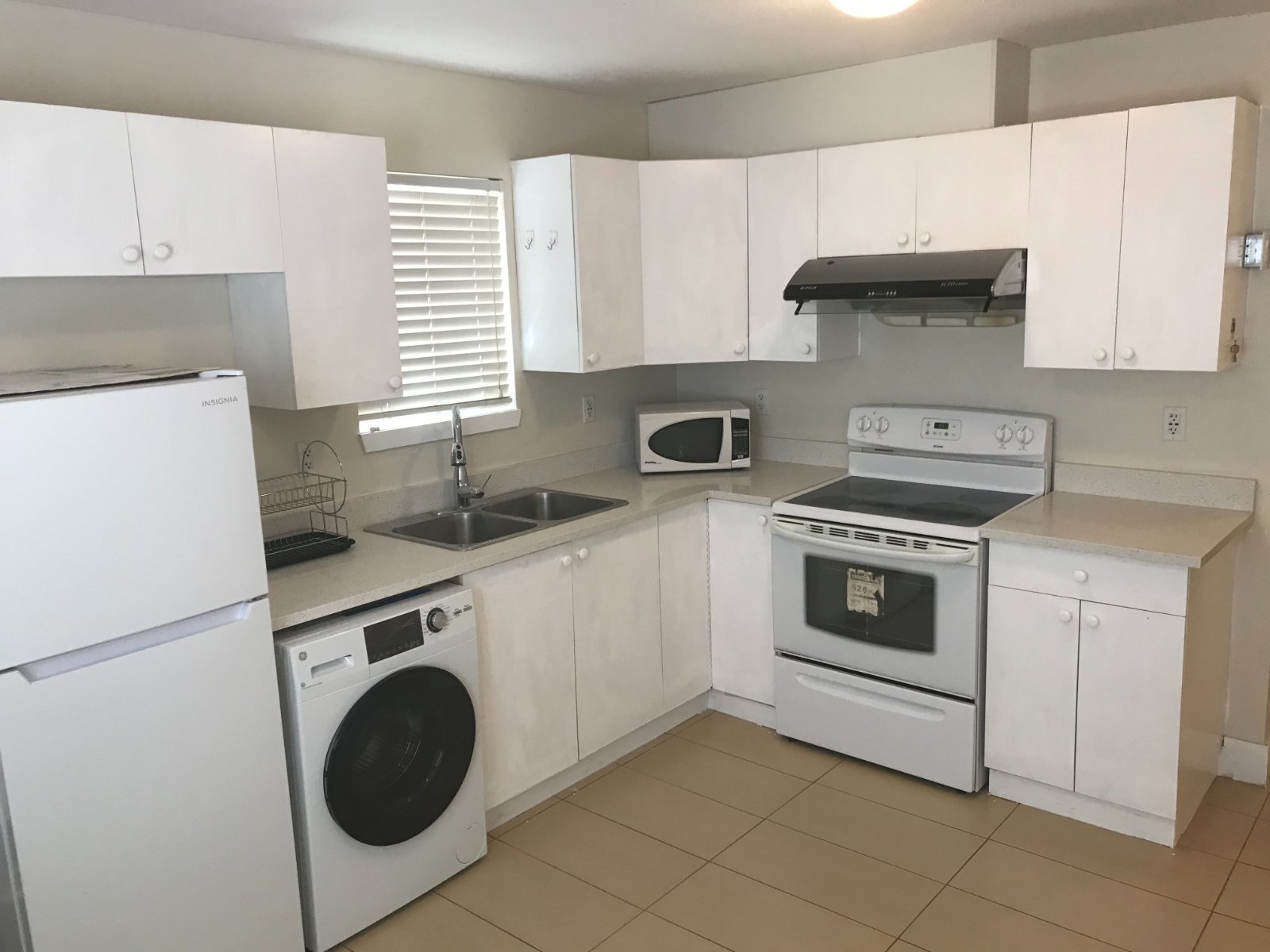 2 Bedroom Private Suite for Rent - 2282 Galt St, Vancouver, BC 2