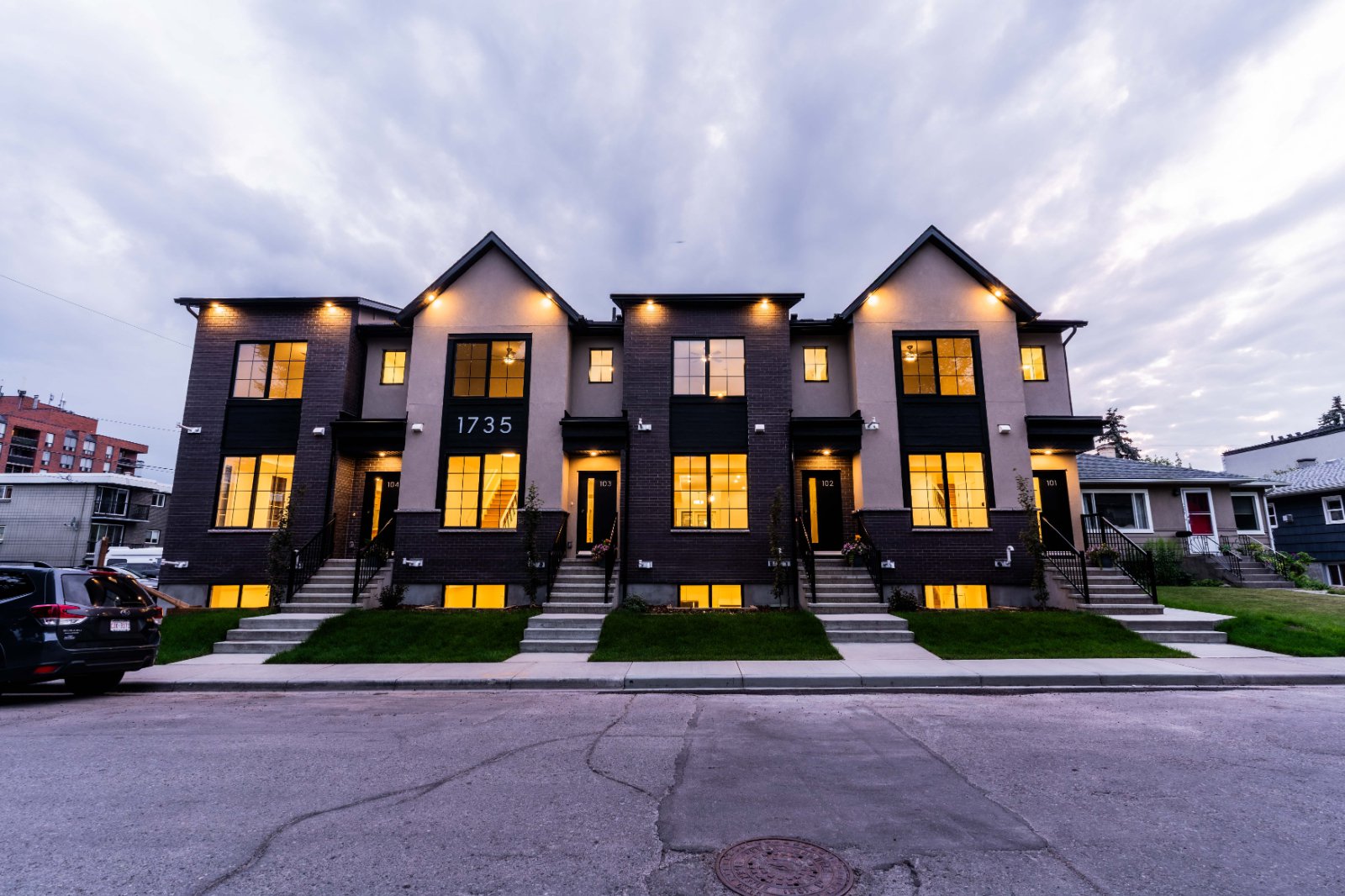 3 Bedroom Townhouse for Rent - 1735 28 St SW, Calgary, AB 2
