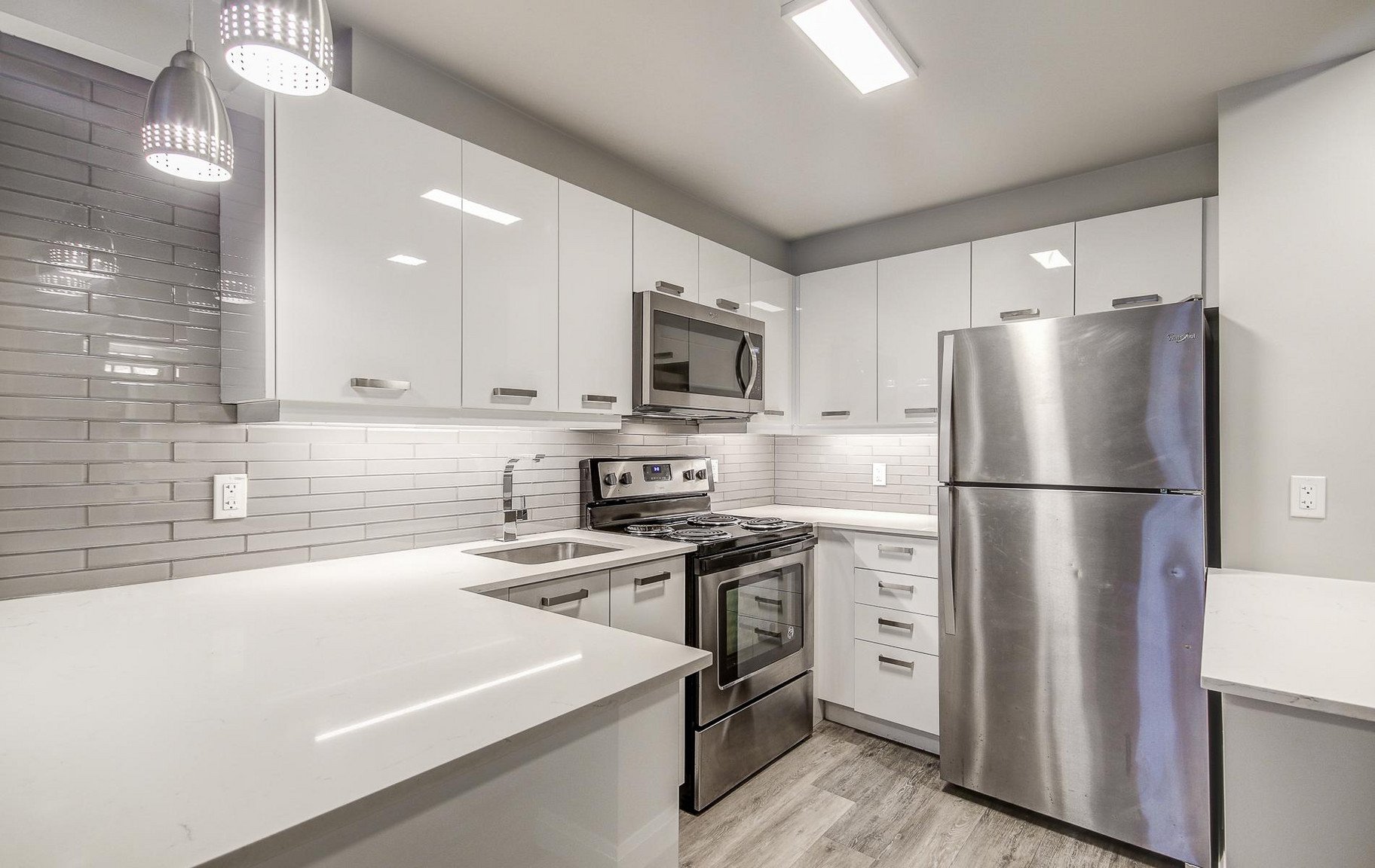 2 Bedroom Apartment for Rent - 88 Erskine Avenue, Toronto, ON 4