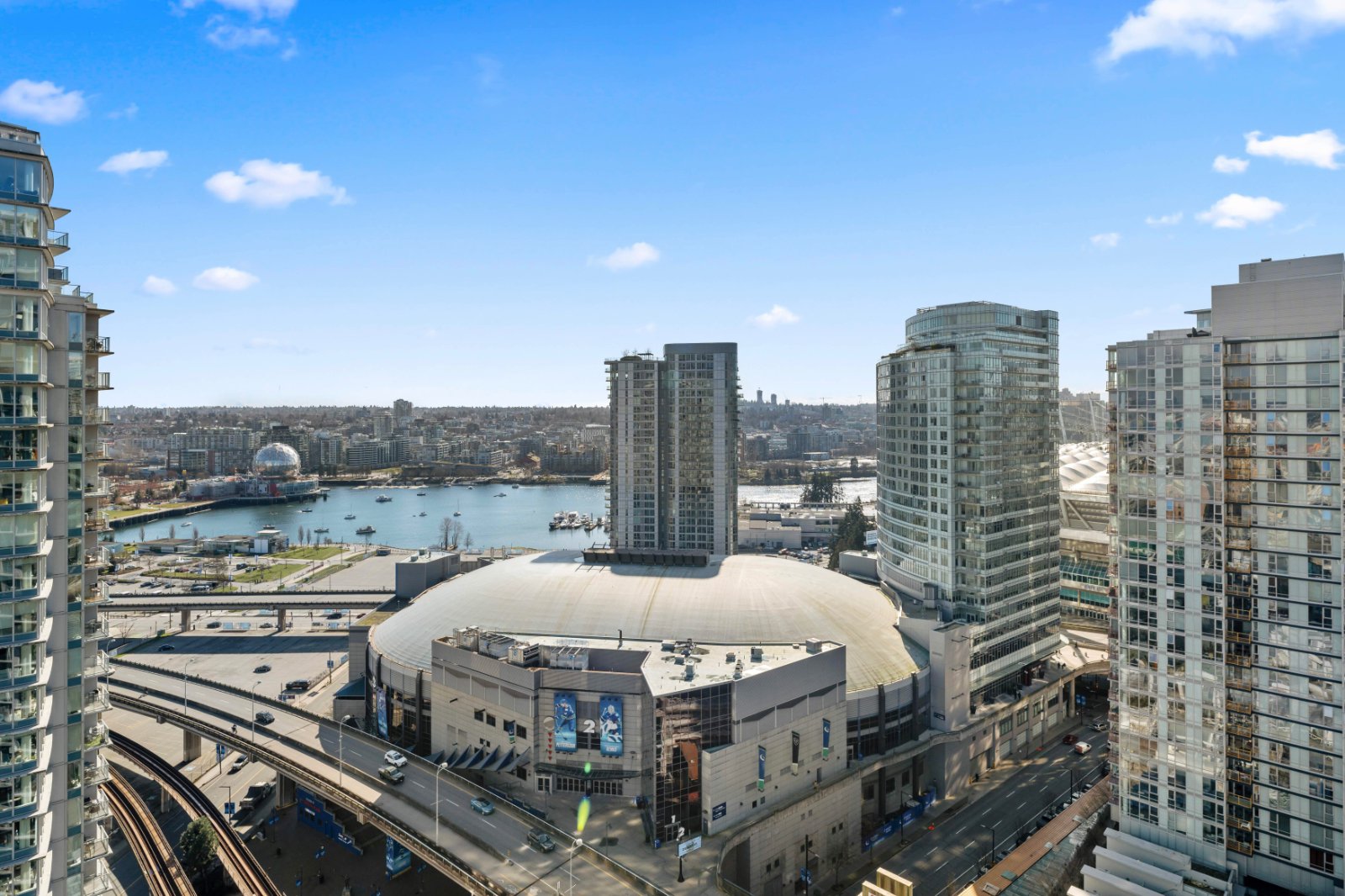 2 Bedroom Apartment for Rent - 188 Keefer Pl, Vancouver, BC 2