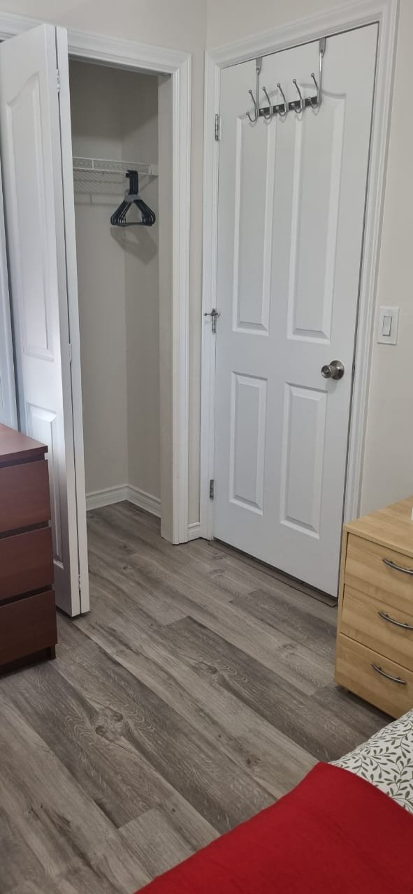 Room in House for Rent - 3530 Wellington Ave, Vancouver, BC 3
