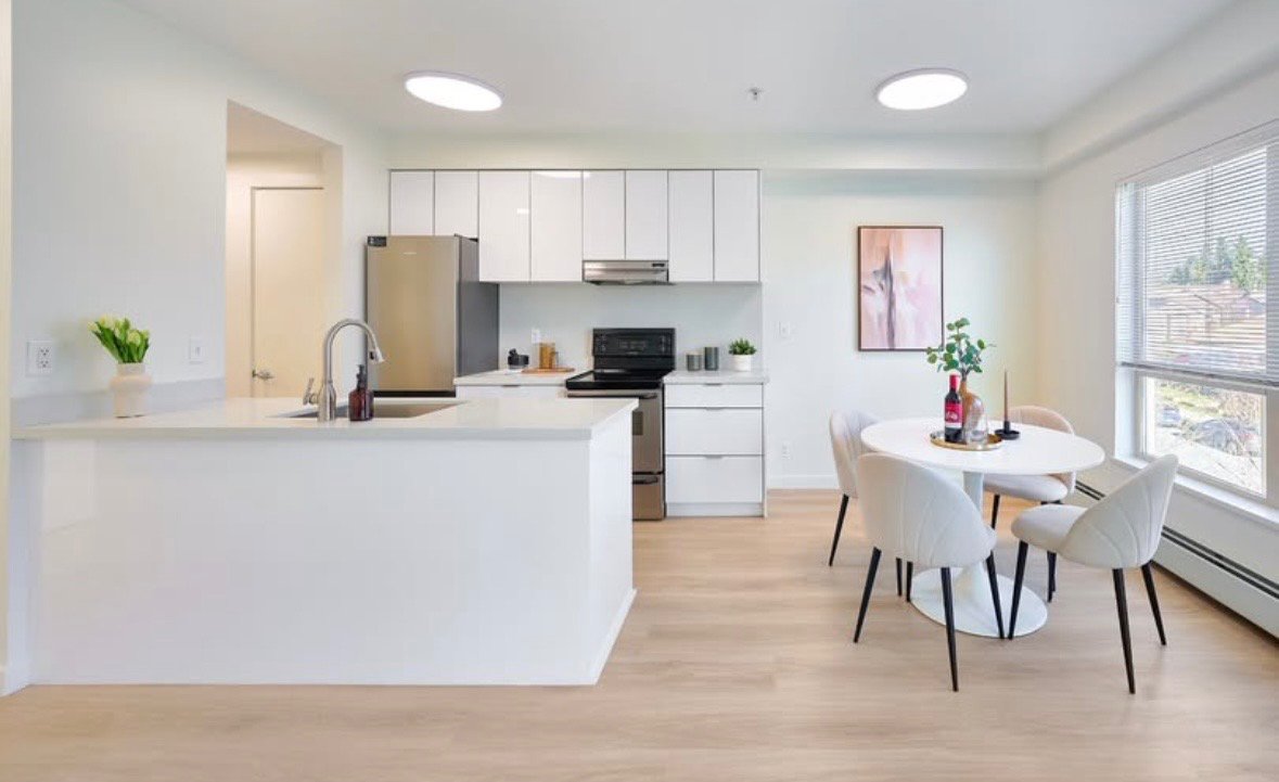 2 Bedroom Apartment for Rent - 1033 St Georges Ave, North Vancouver, BC 3
