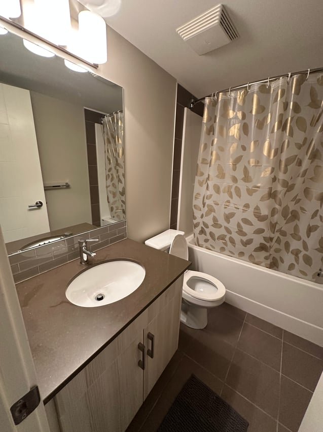 Room in Apartment for Rent - 1235 11 Ave SW, Calgary, AB 3
