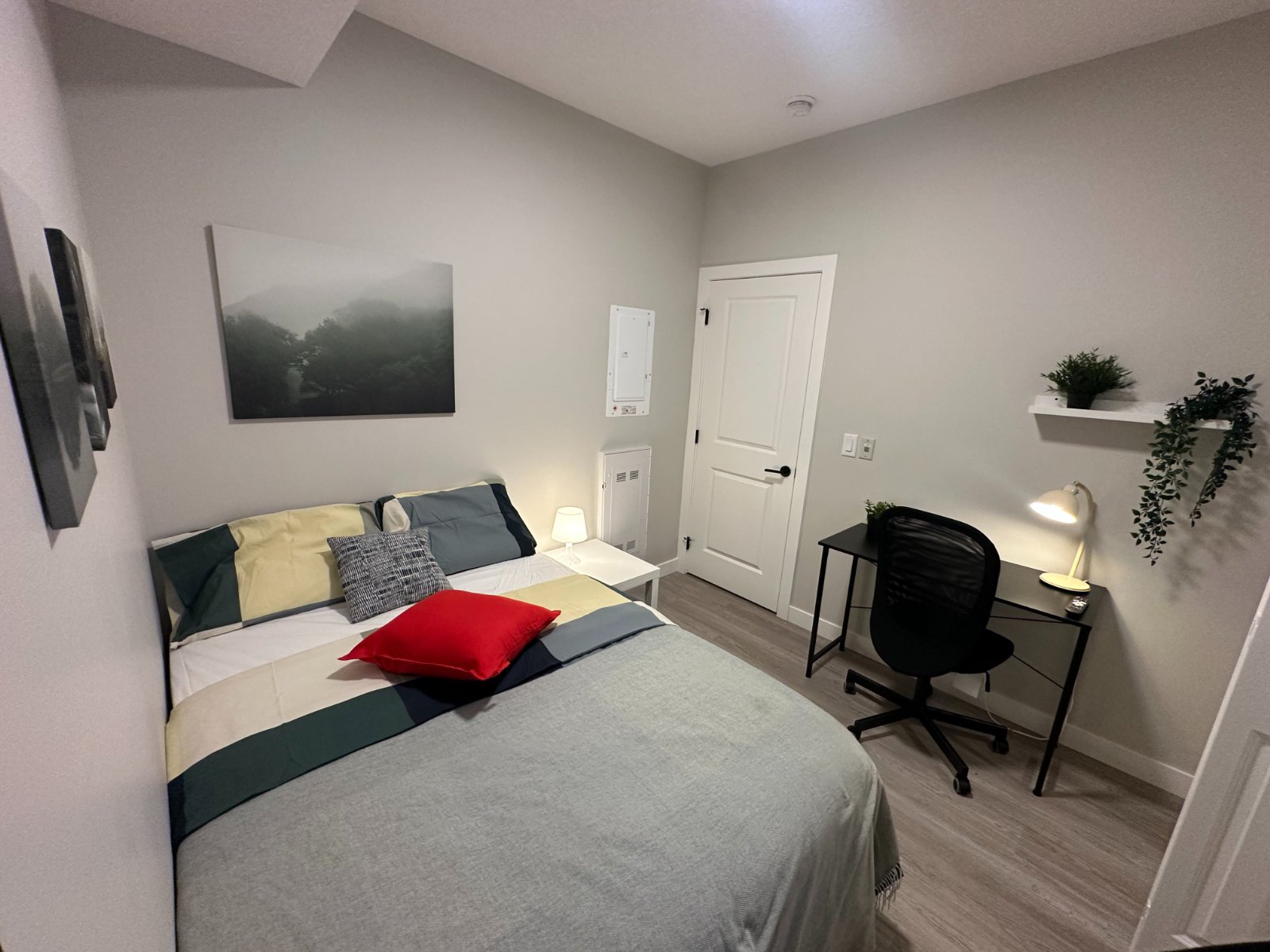Room in Apartment for Rent - 825 17 Ave SW, Calgary, AB 3