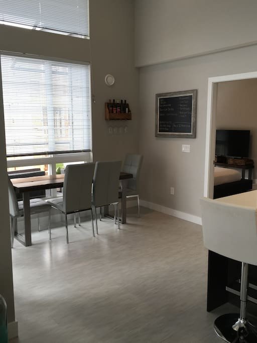 2 Bedroom Apartment for Rent - 717 3rd St W, North Vancouver, BC 4