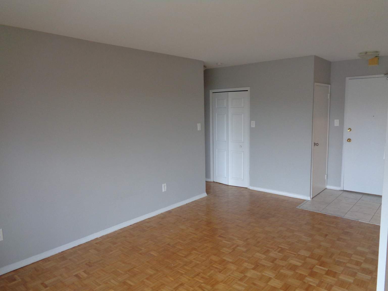 Studio Apartment for Rent - 71 Talara Drive, Toronto, ON 4