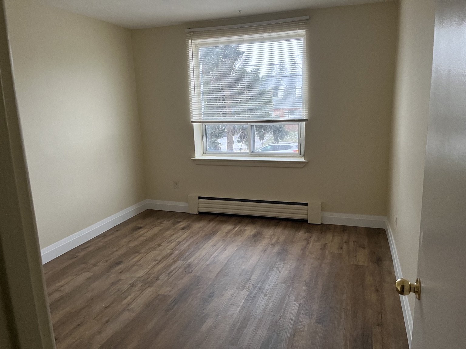 2 Bedroom Apartment for Rent - 365 Melvin Avenue, Hamilton, ON 3