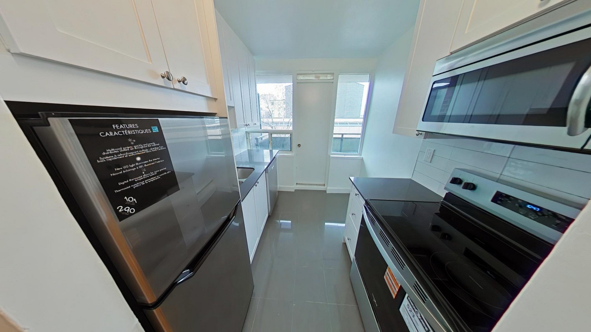2 Bedroom Apartment for Rent - 36 Thorncliffe Park Drive, East York, ON 5