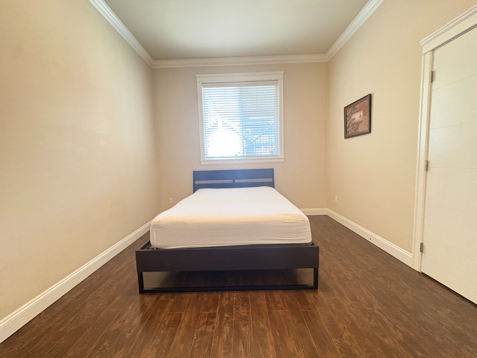 2 Bedroom House for Rent - 151 St, Surrey, BC 4