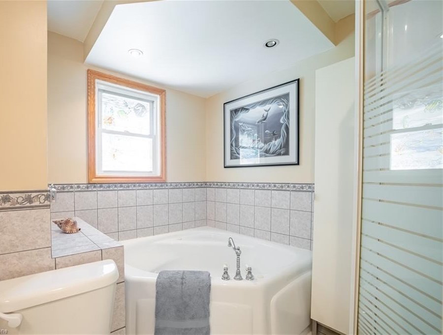 3 Bedroom Private Suite for Rent - 11 Glengarry Rd, St Catharines, ON 4