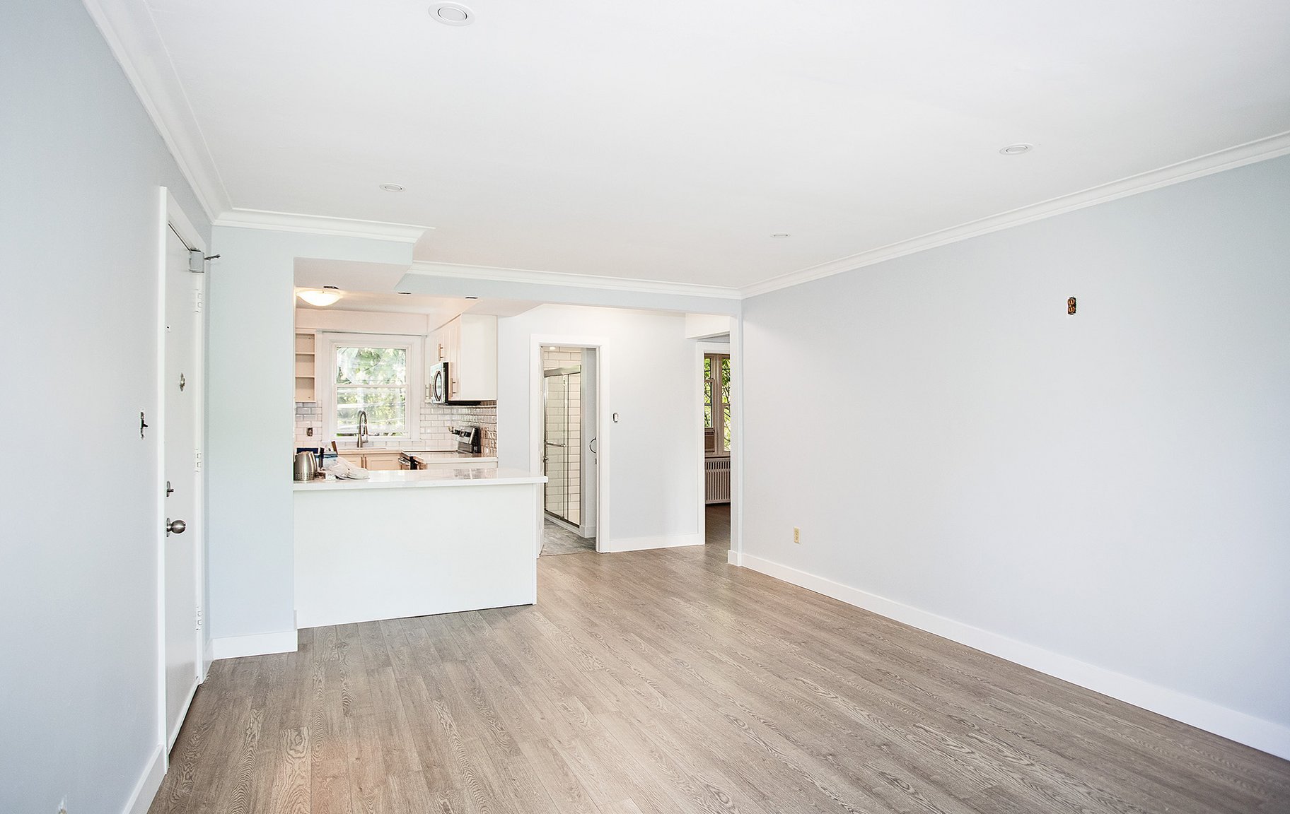 2 Bedroom Apartment for Rent - 2 - 9 Oaklawn Gardens, Toronto, ON 4